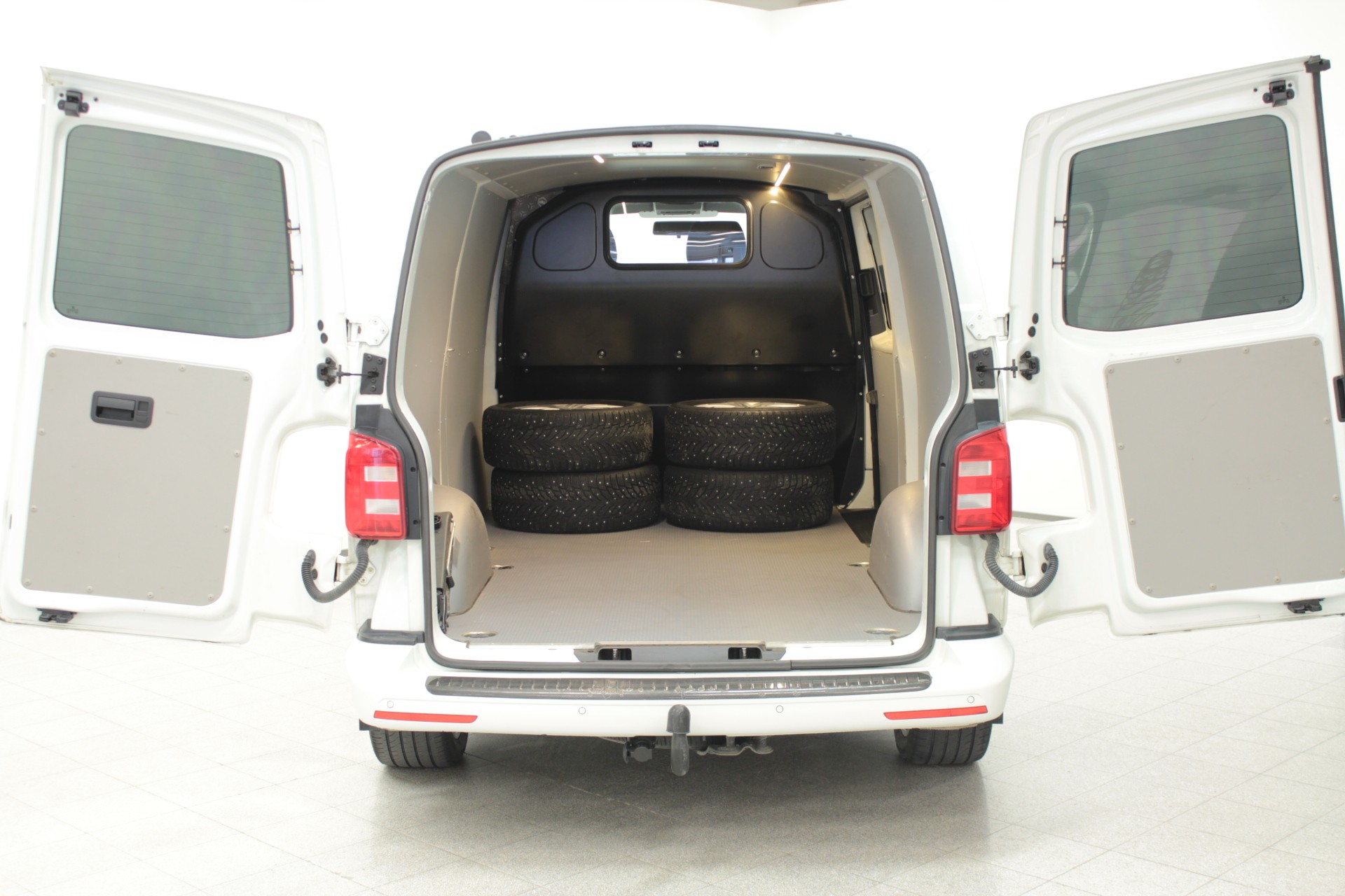 VOLKSWAGEN Transporter 2017