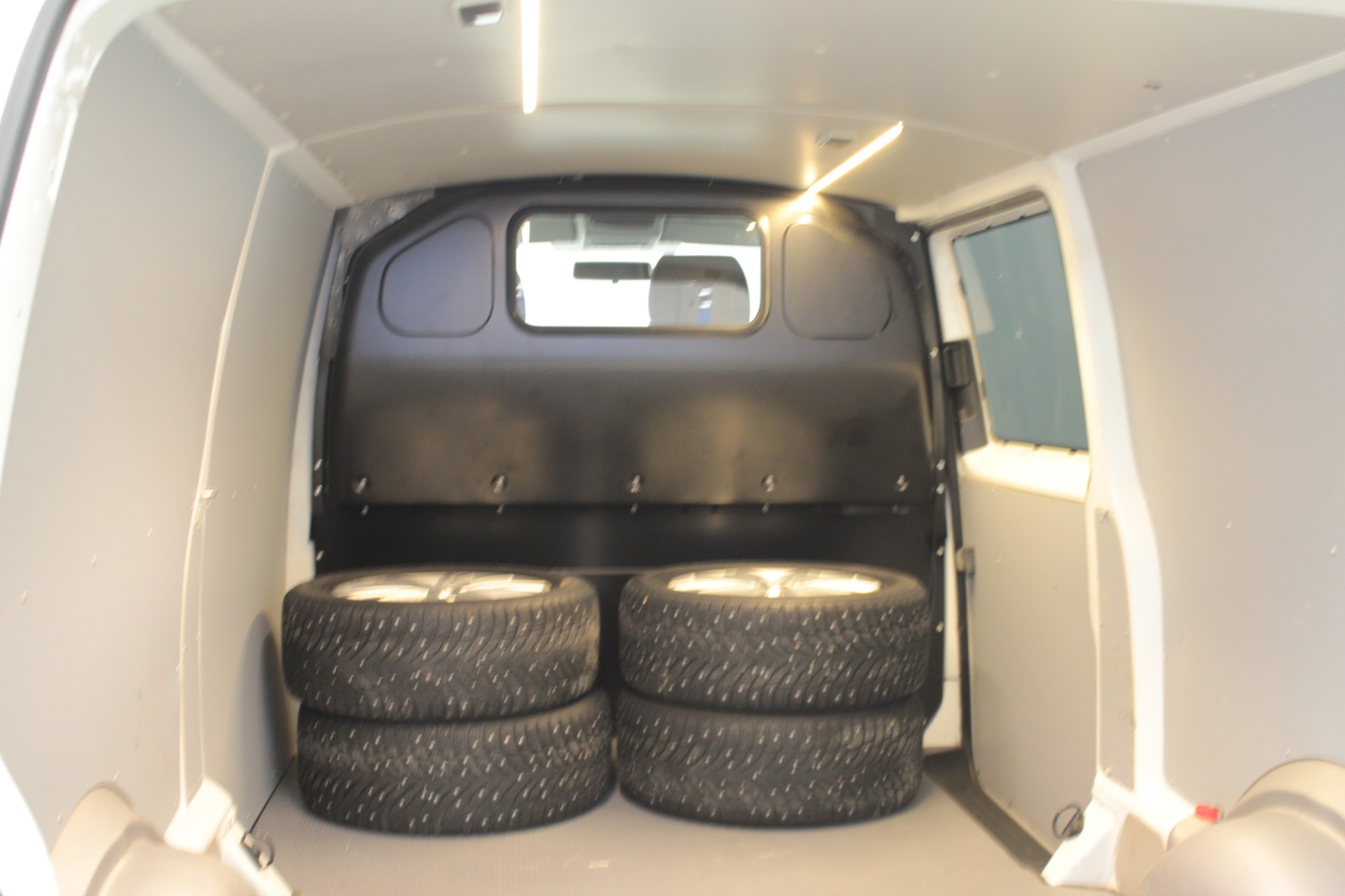 VOLKSWAGEN Transporter 2017
