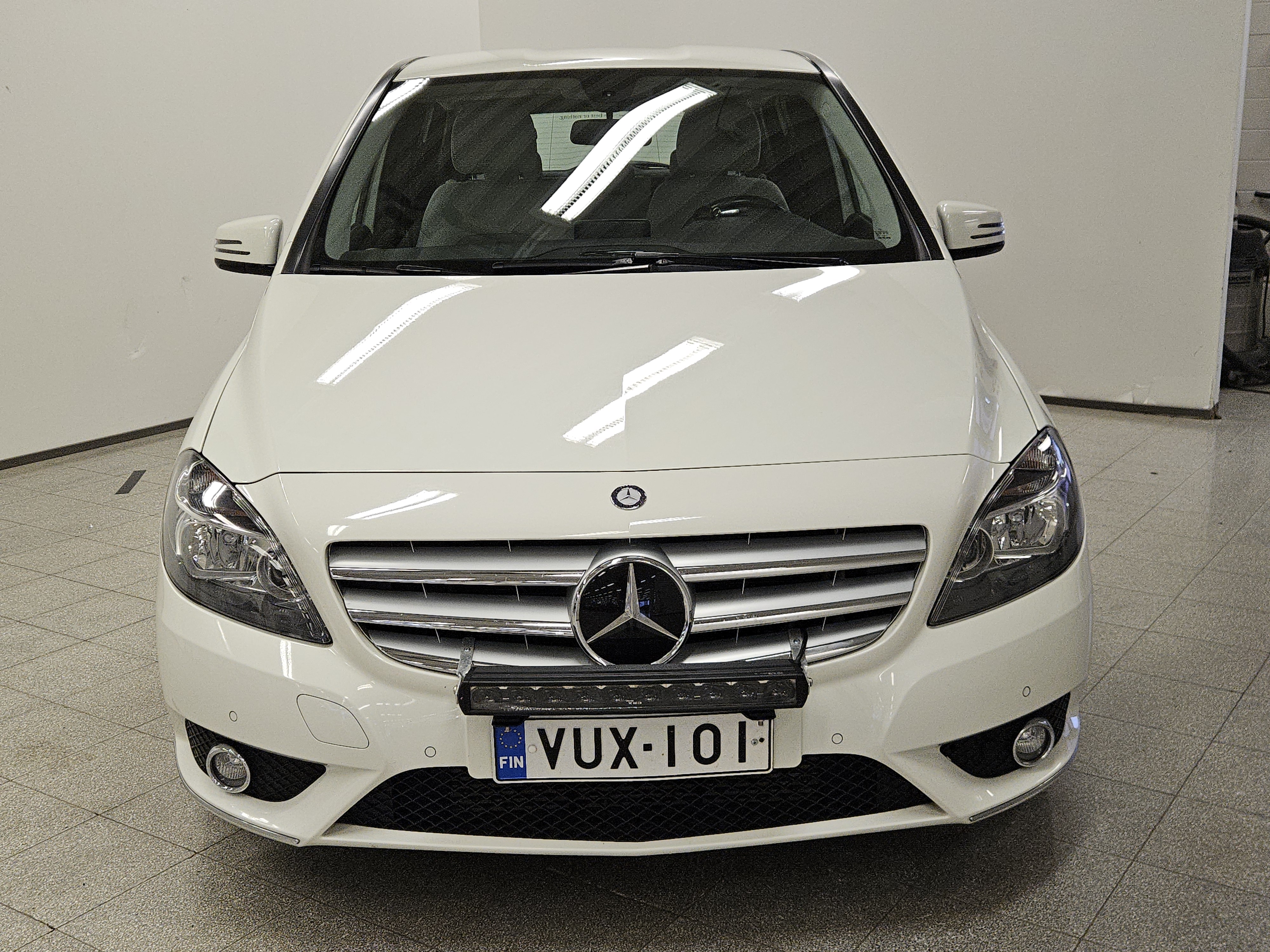 MERCEDES-BENZ B 2012