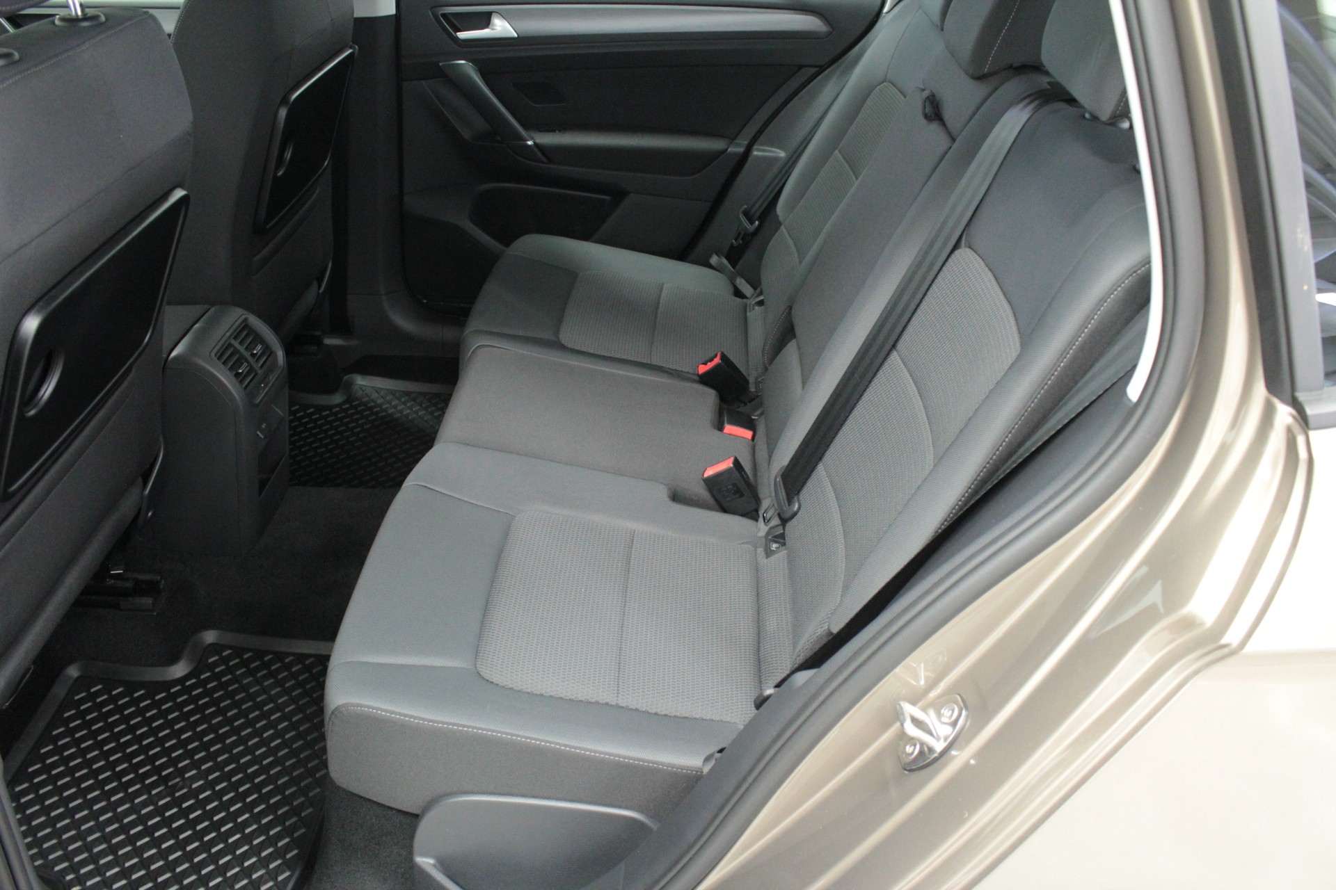 VOLKSWAGEN Golf Sportsvan 2018
