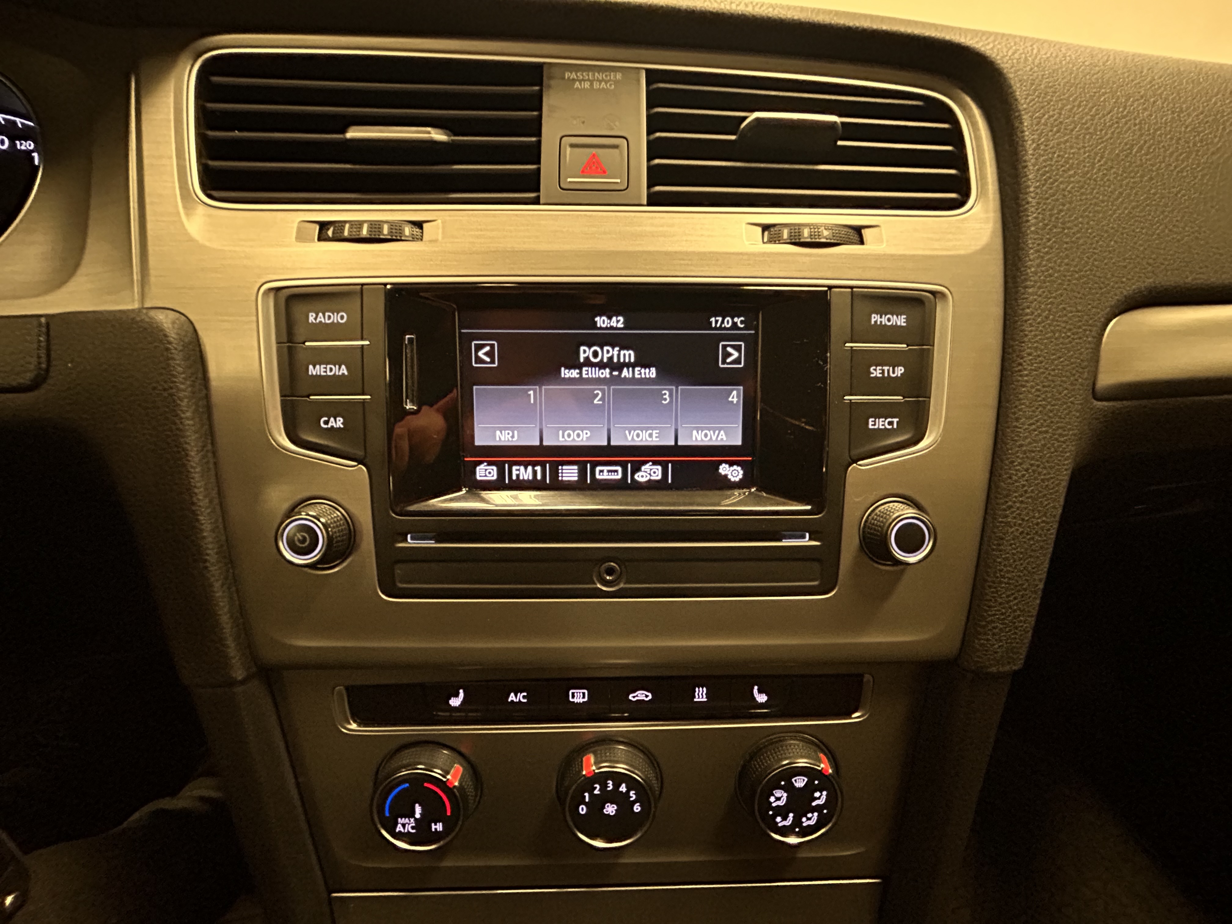 VOLKSWAGEN Golf 2016