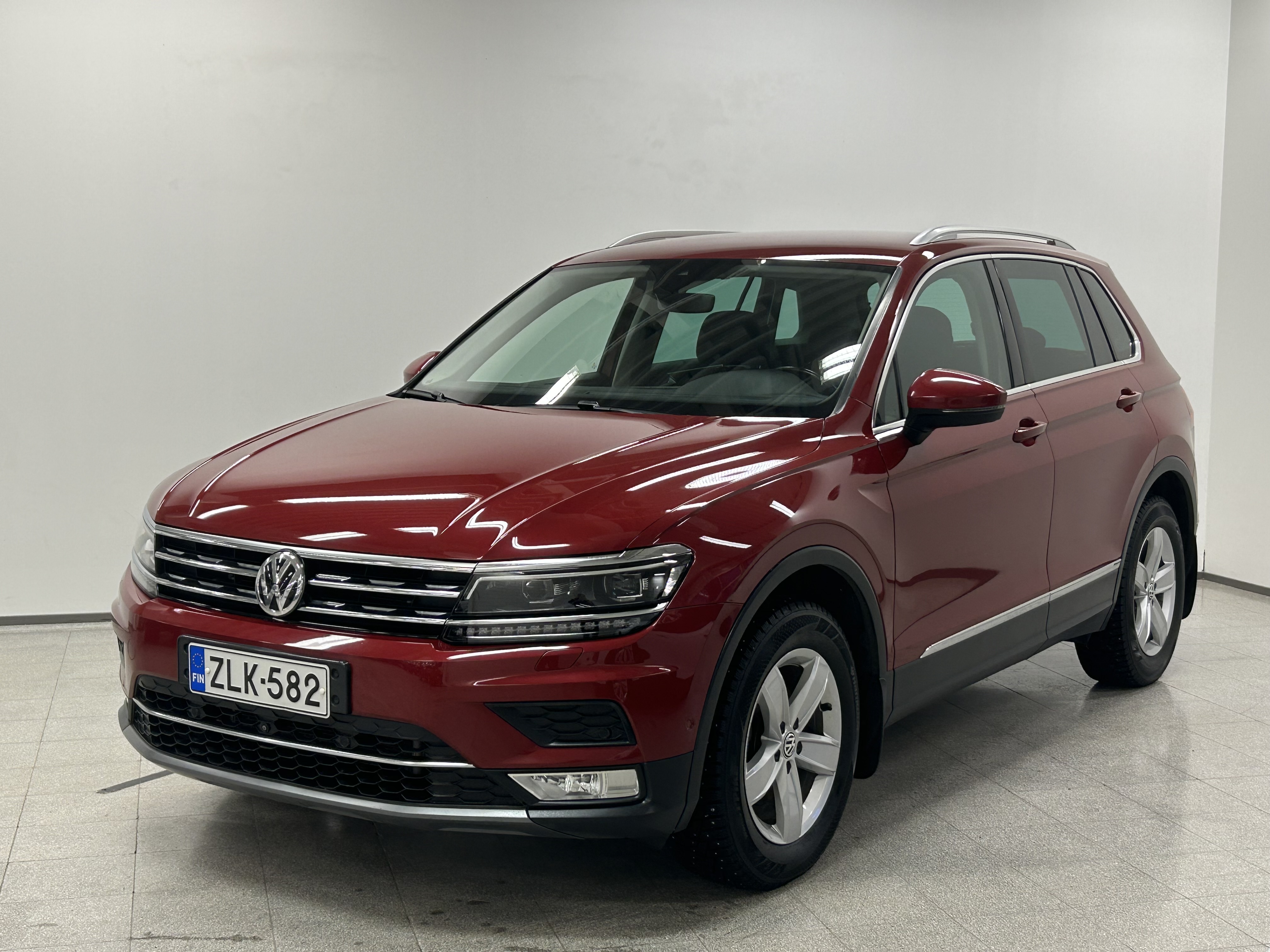 VOLKSWAGEN Tiguan 2017