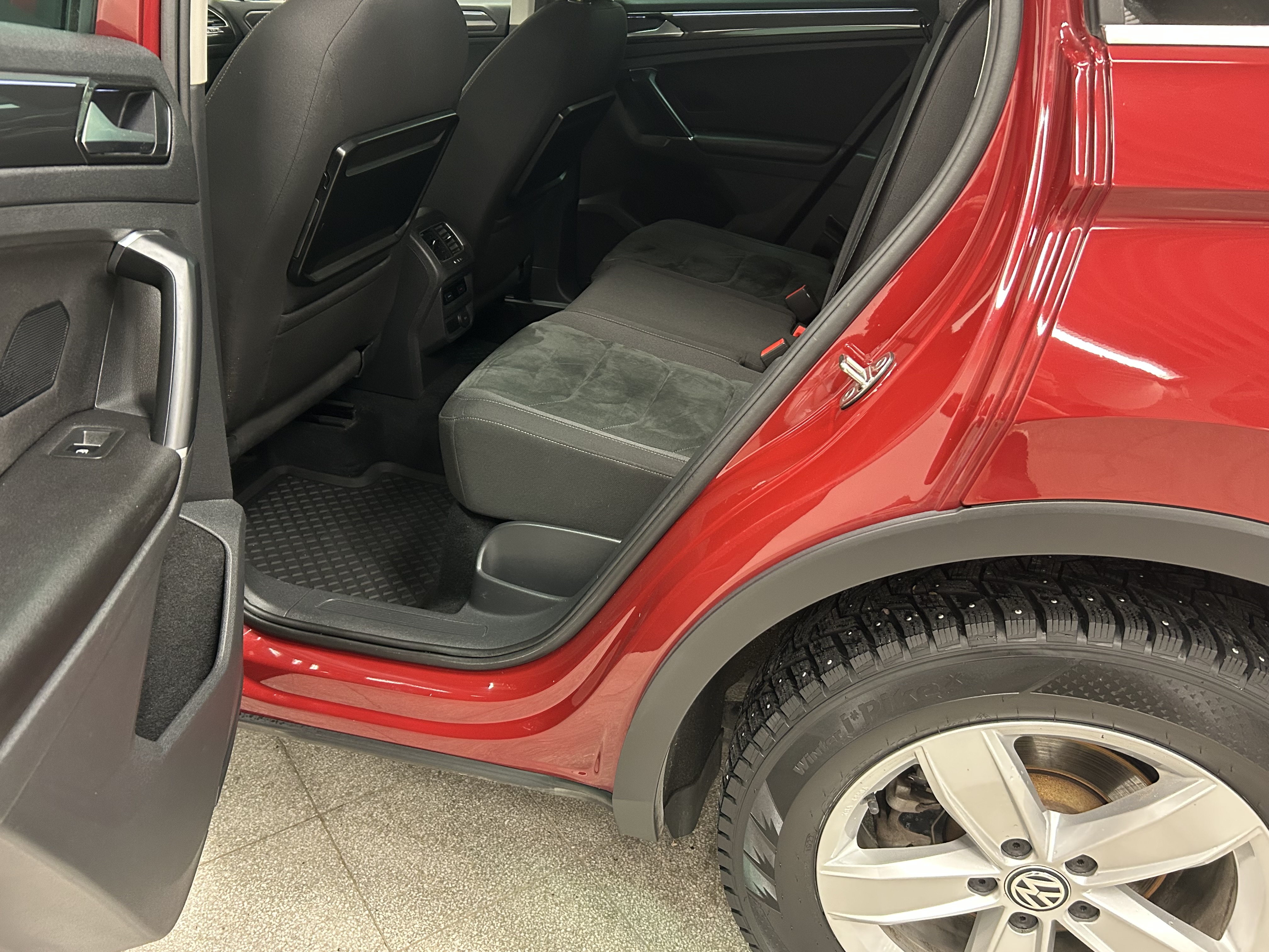 VOLKSWAGEN Tiguan 2017