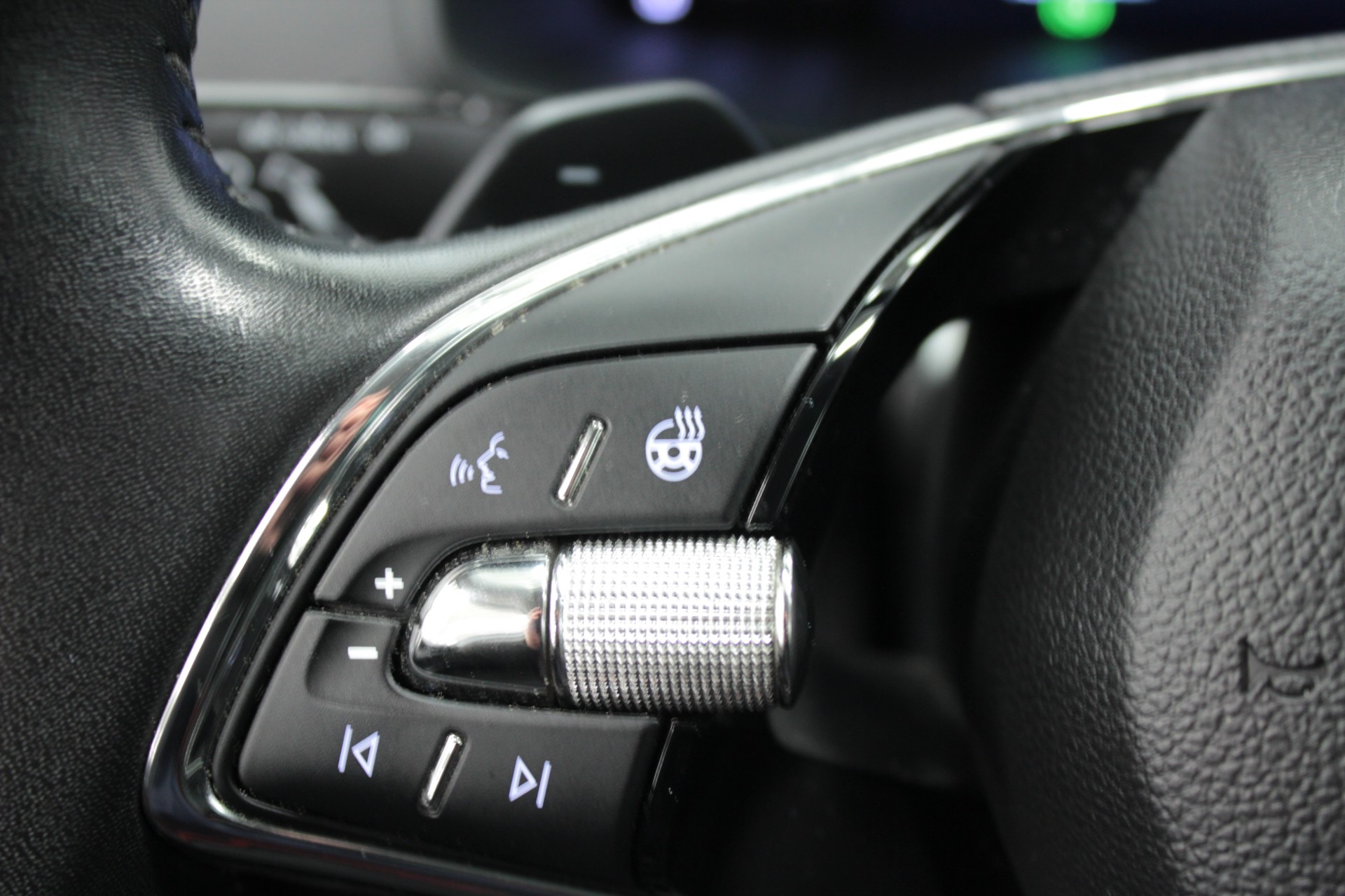SKODA Karoq 2023