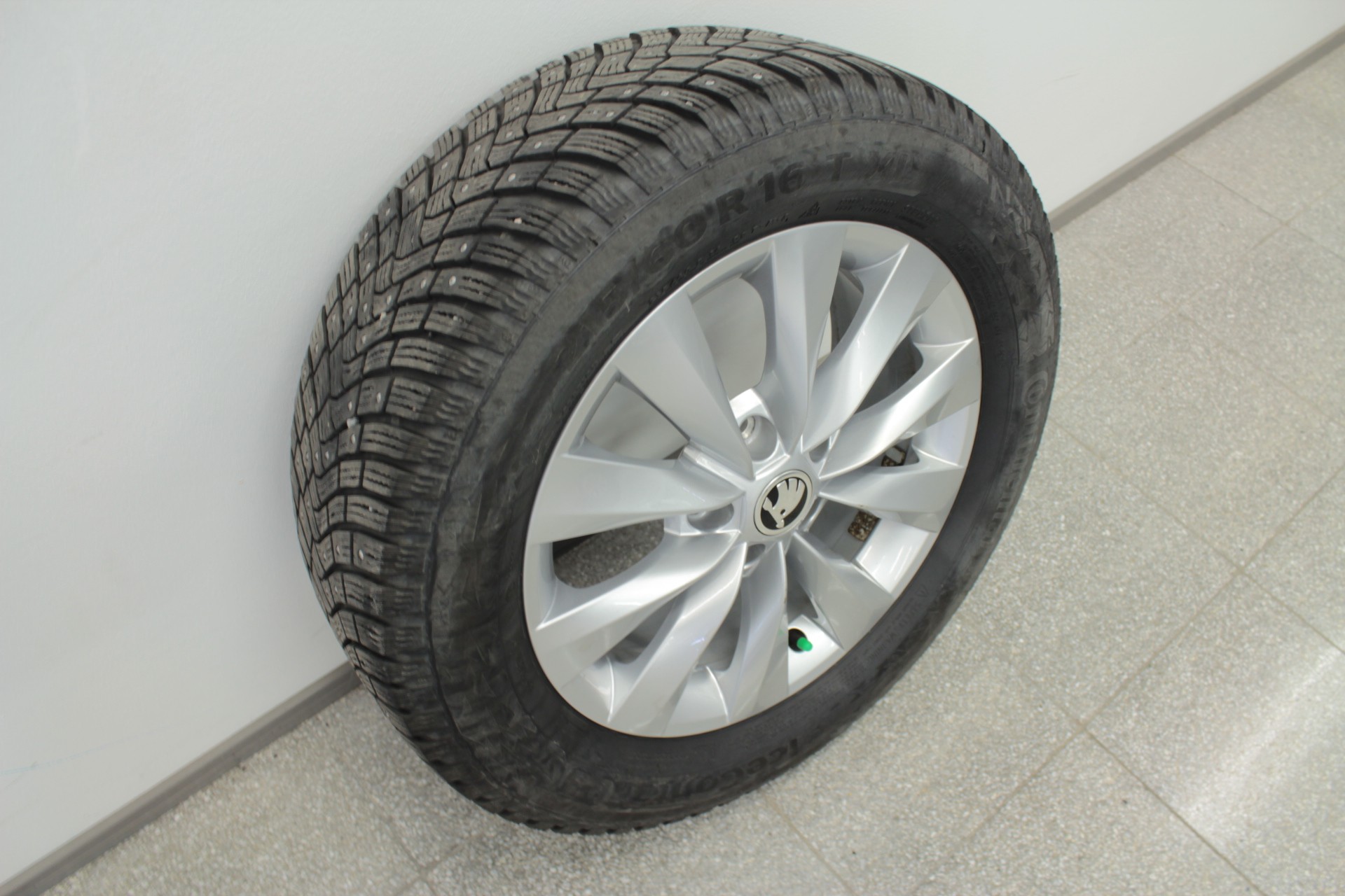 SKODA Karoq 2023