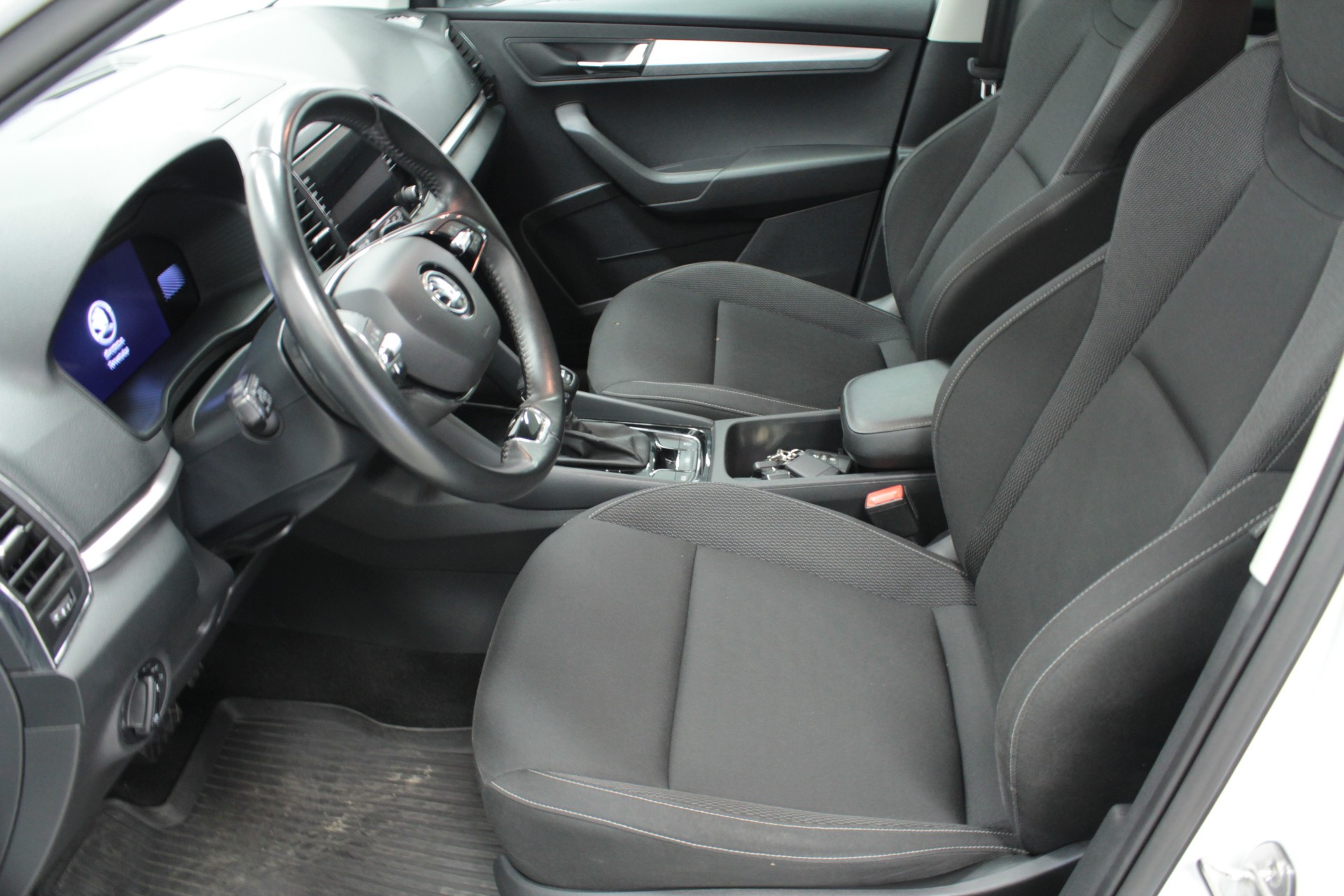 SKODA Karoq 2023