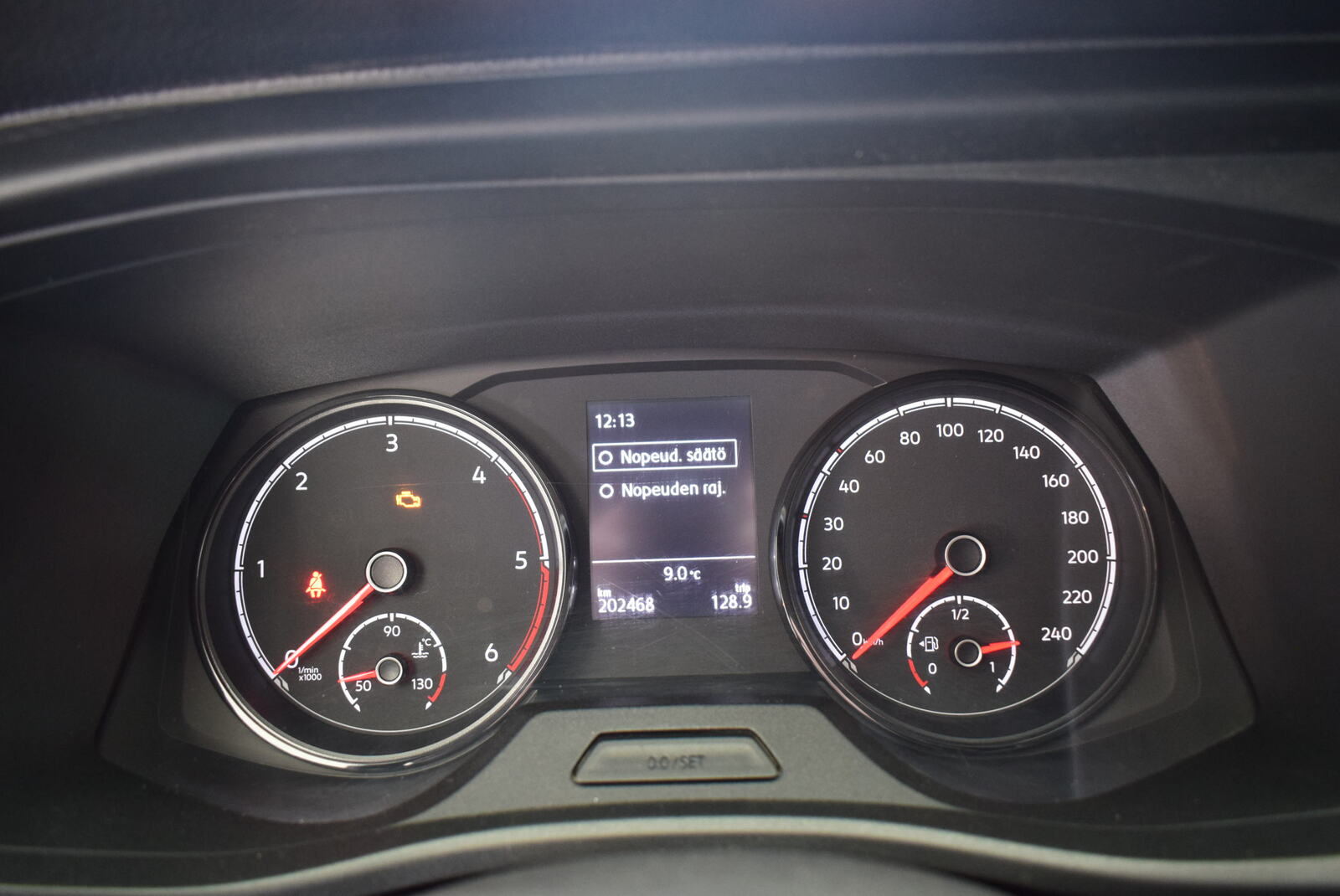 VOLKSWAGEN Transporter 10