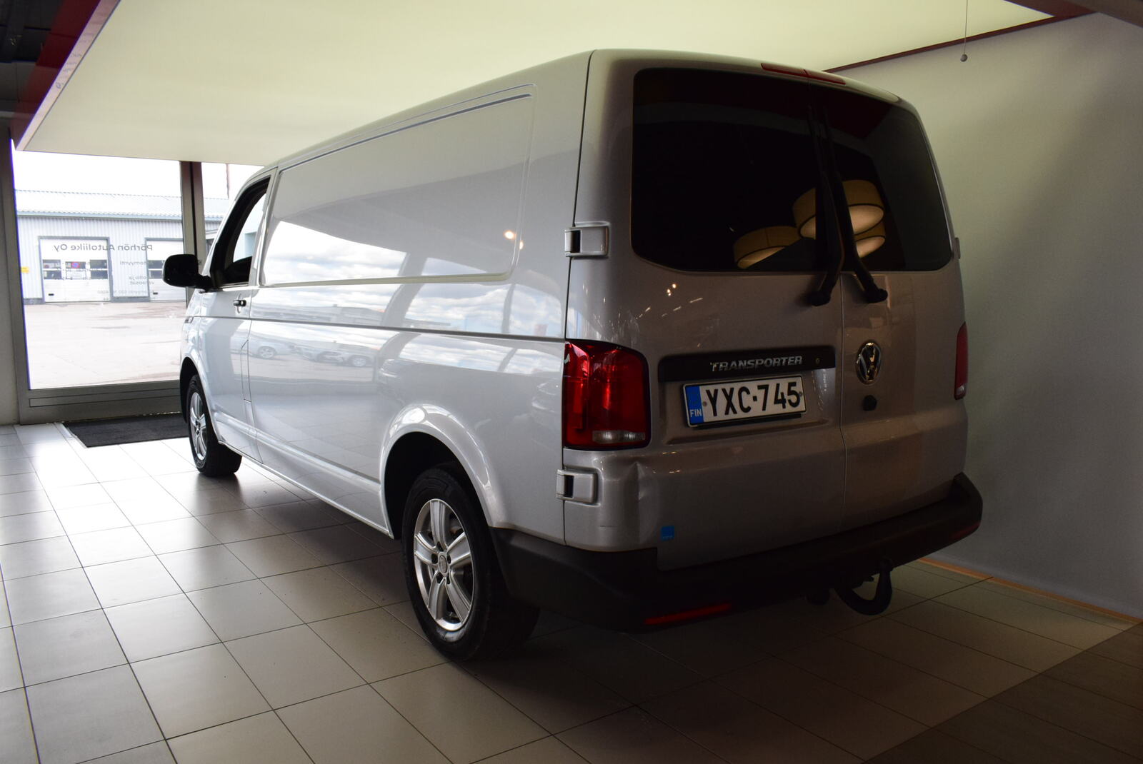 VOLKSWAGEN Transporter 5