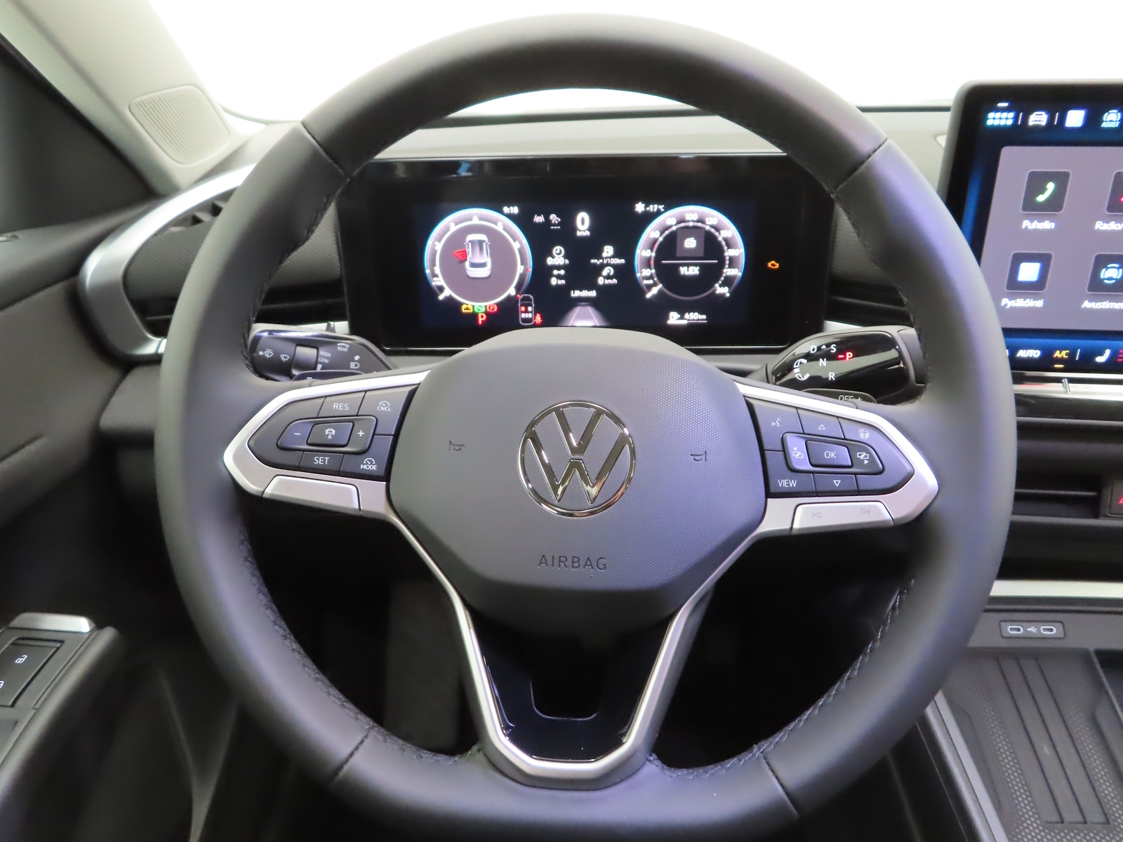 Volkswagen T-Roc 8