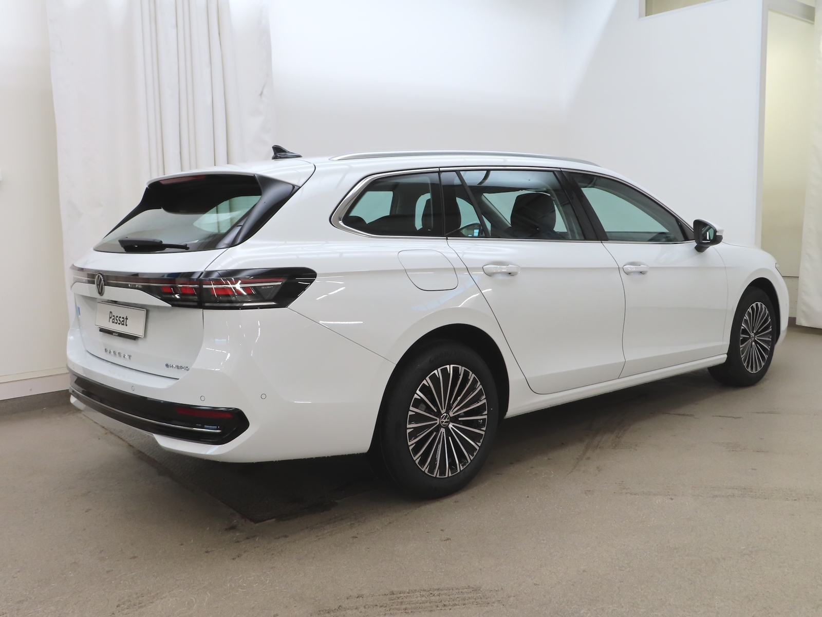 Volkswagen Passat 2