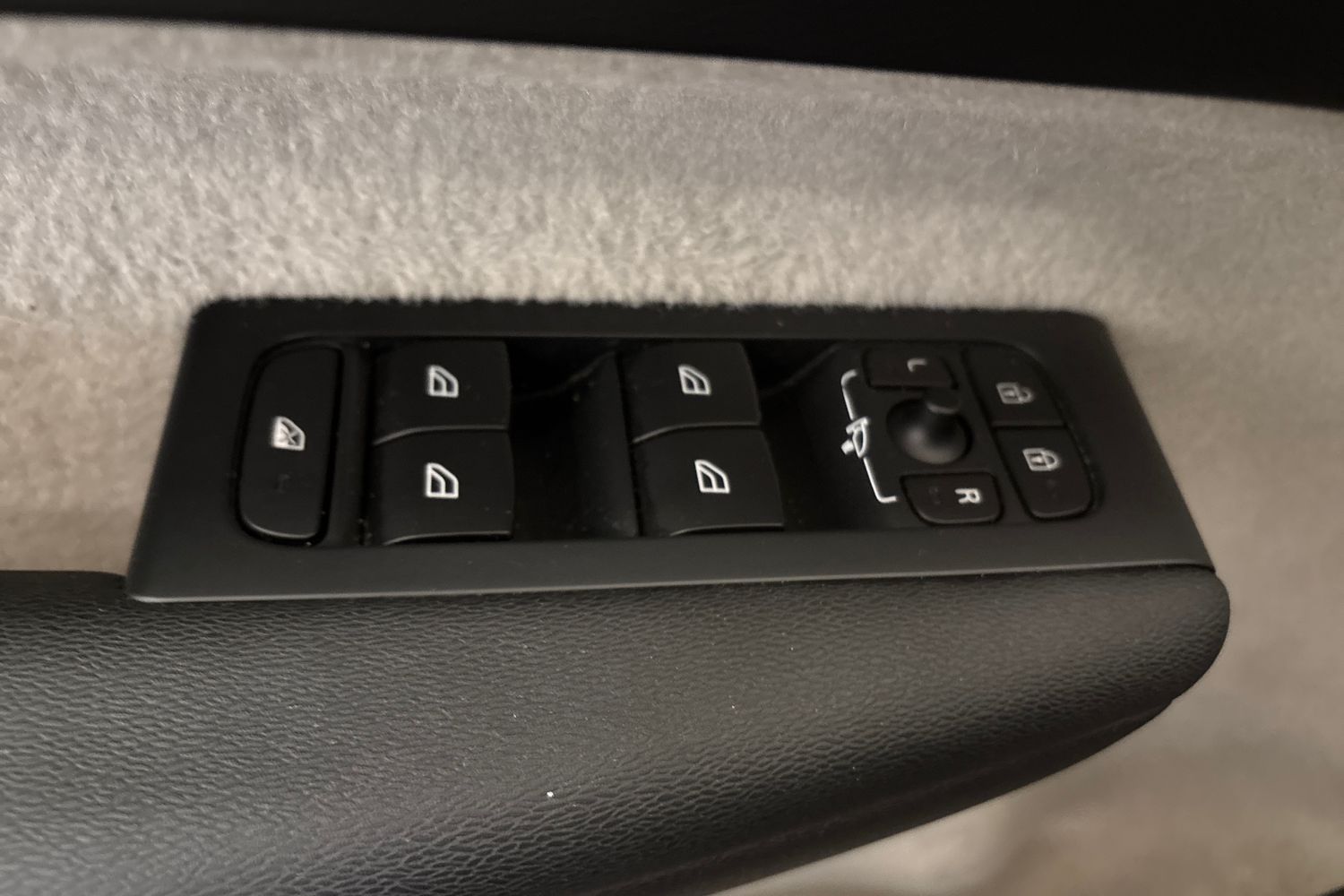 VOLVO XC40 2019