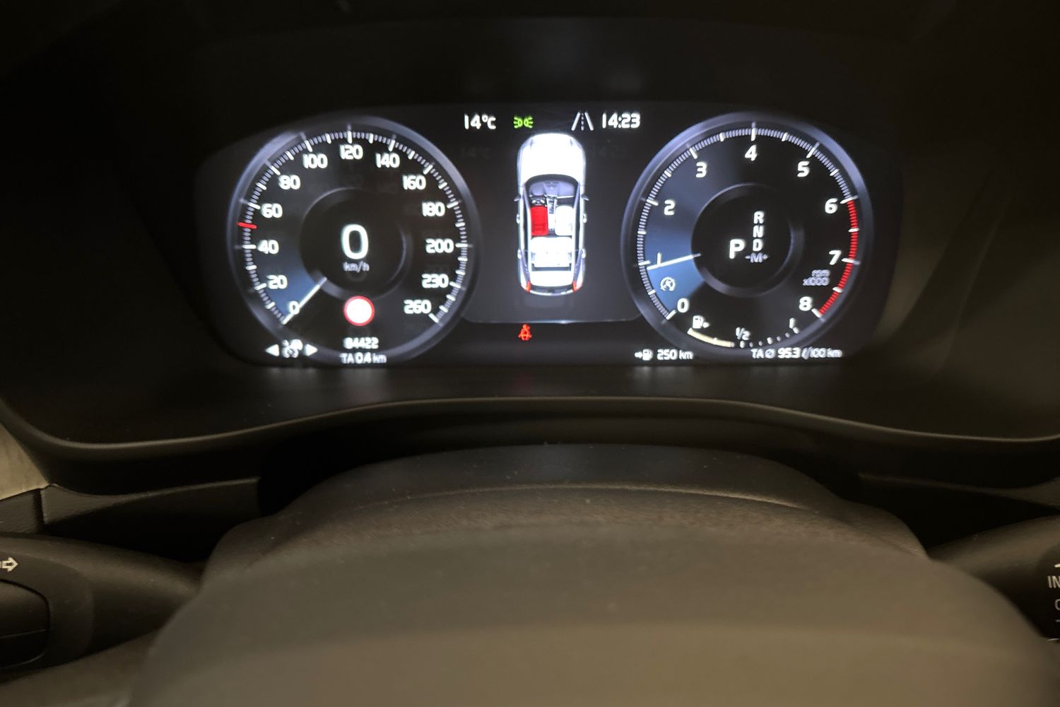 VOLVO XC40 2019