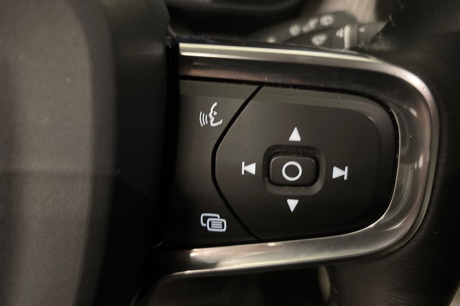 VOLVO XC40 2019