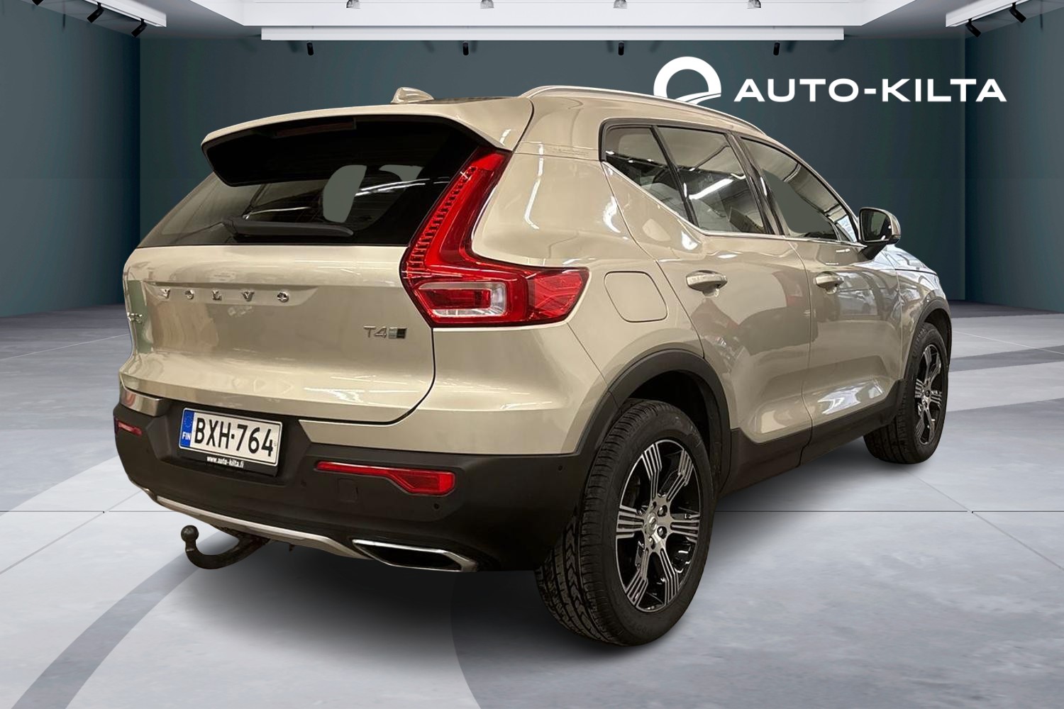 VOLVO XC40 2019
