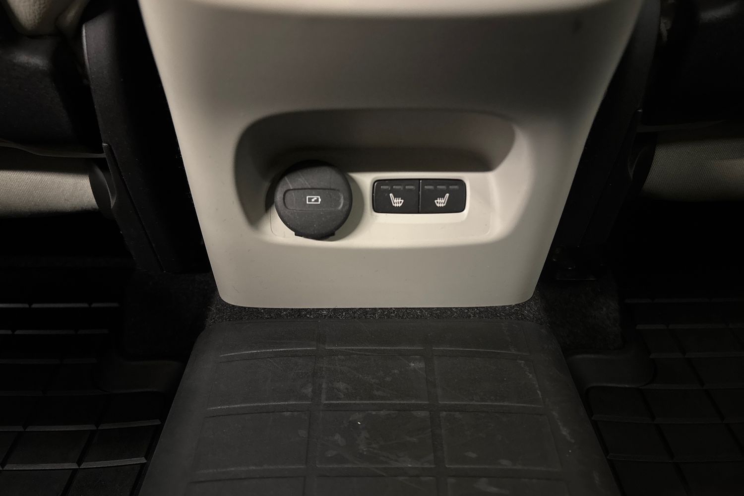 VOLVO XC40 2019