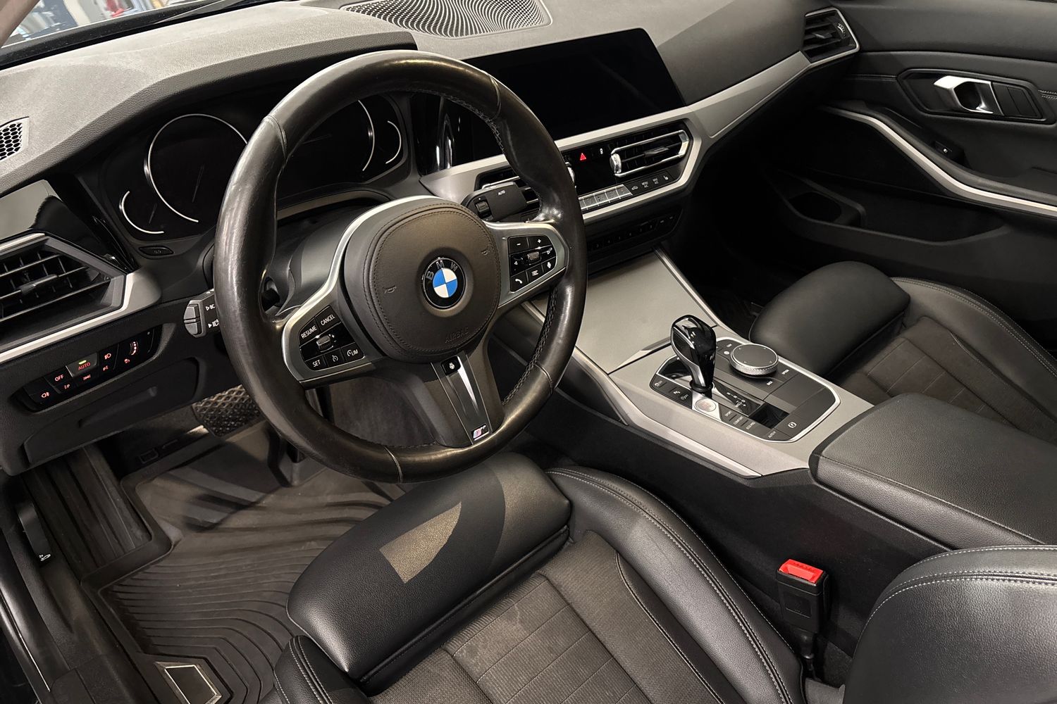 BMW 320 2019