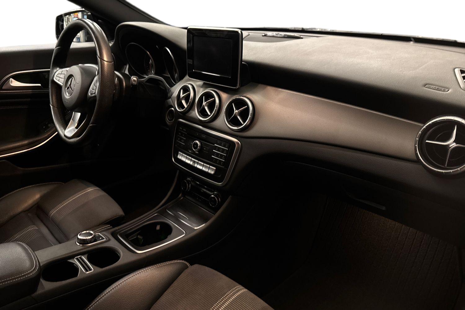 Mercedes-Benz CLA 2016