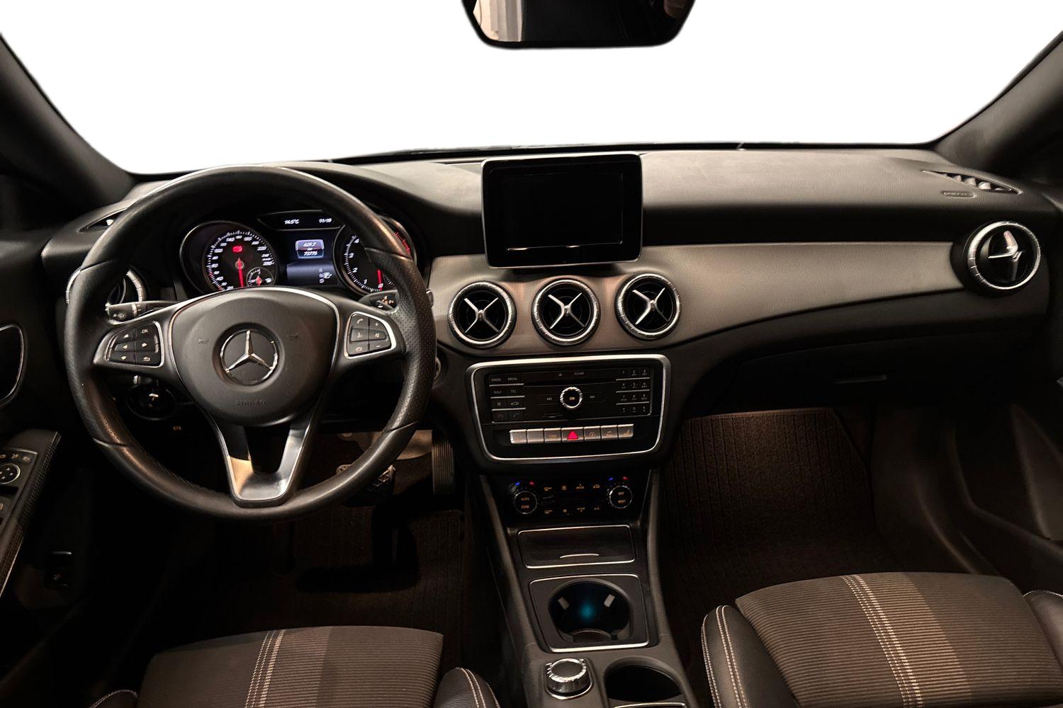 Mercedes-Benz CLA 2016