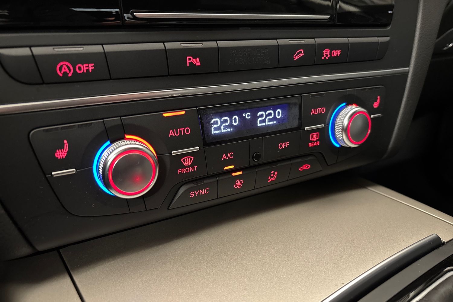 AUDI A6 allroad quattro 2016