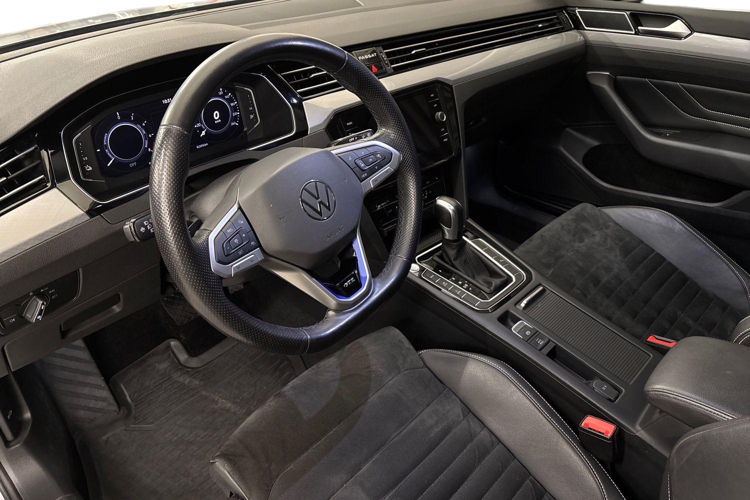 VOLKSWAGEN Passat 2021