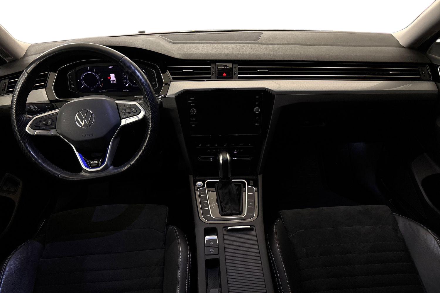 VOLKSWAGEN Passat 2021