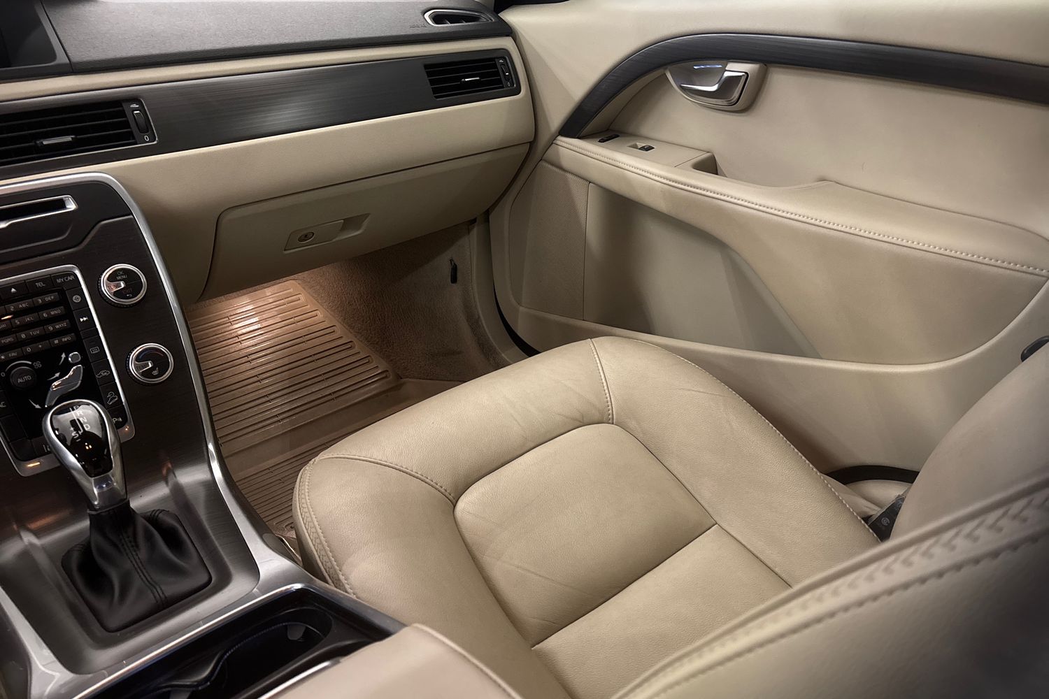 Volvo XC70 2015