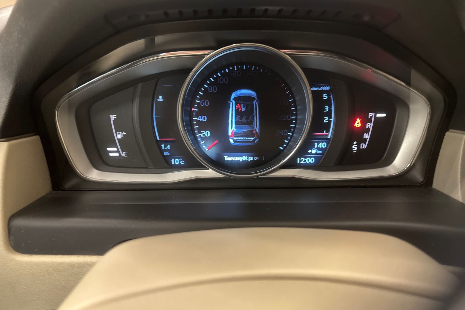 Volvo XC70 2015