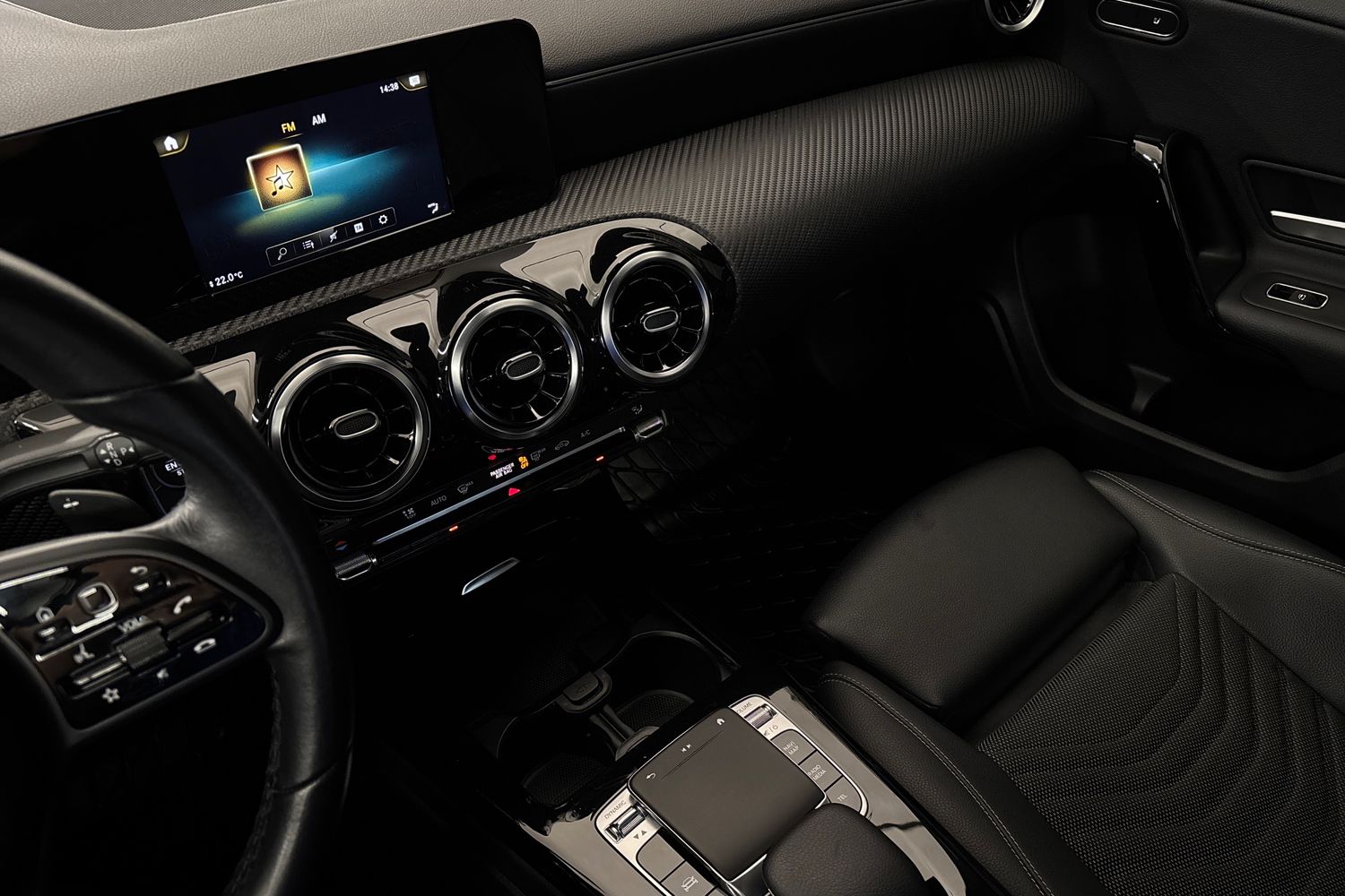 MERCEDES-BENZ A 2019