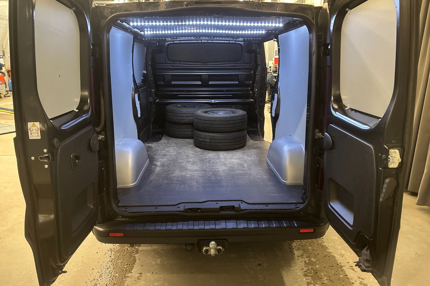 Nissan Primastar 2024