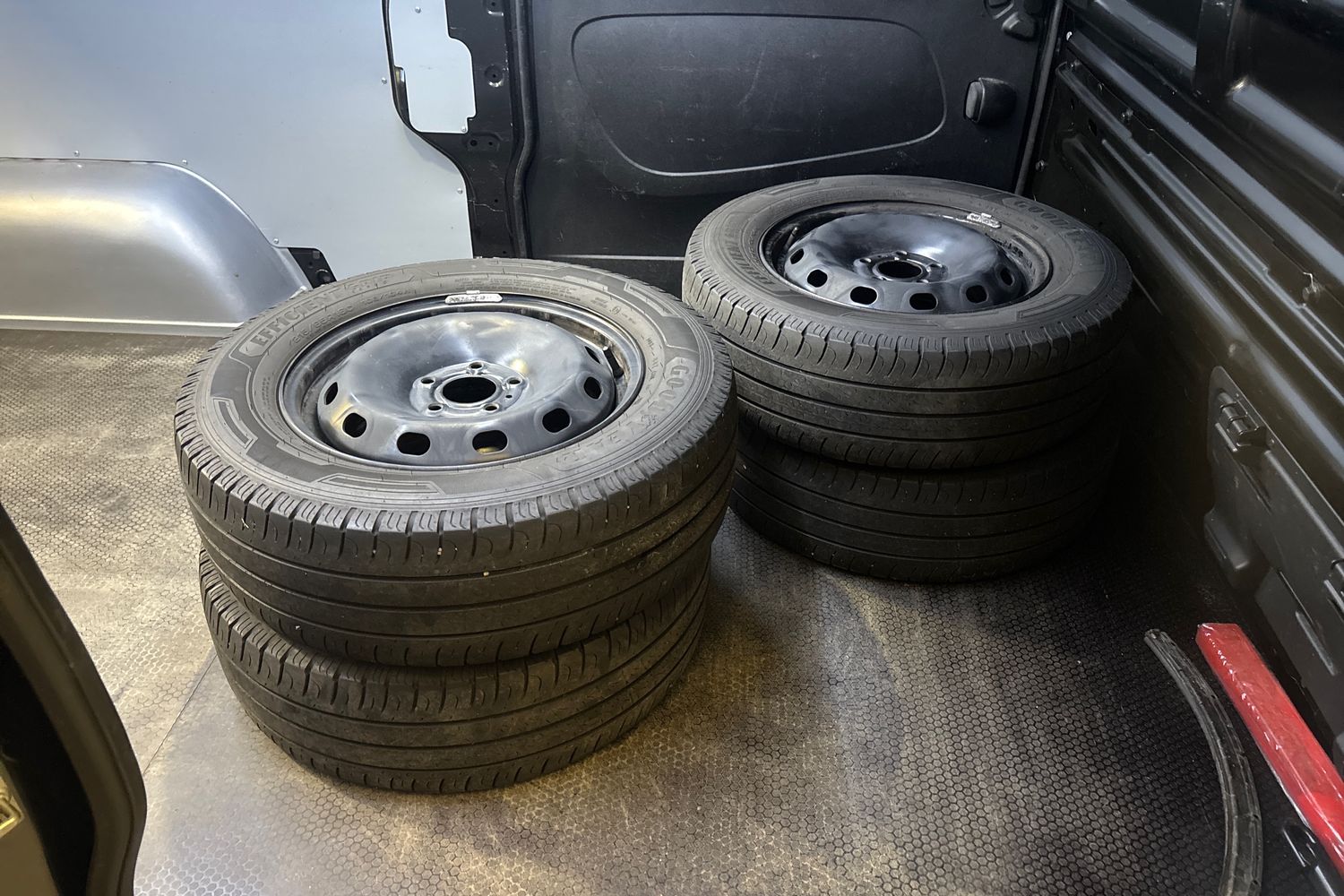 Nissan Primastar 2024