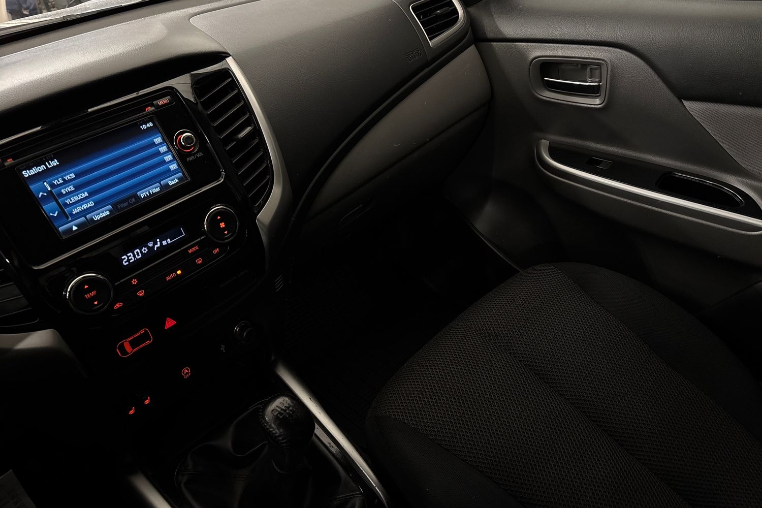 Mitsubishi L200 2016