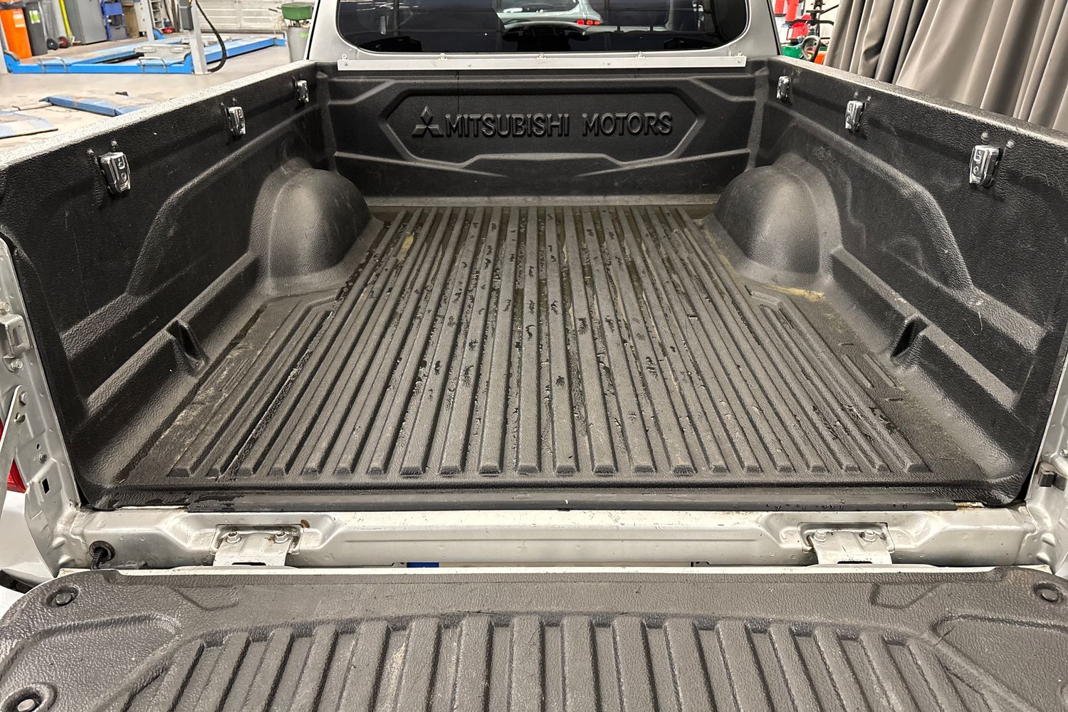 Mitsubishi L200 2016