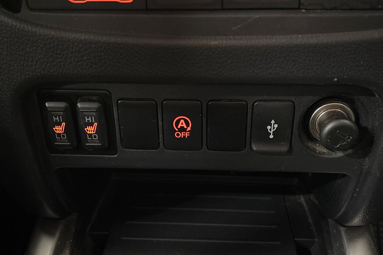 Mitsubishi L200 2016