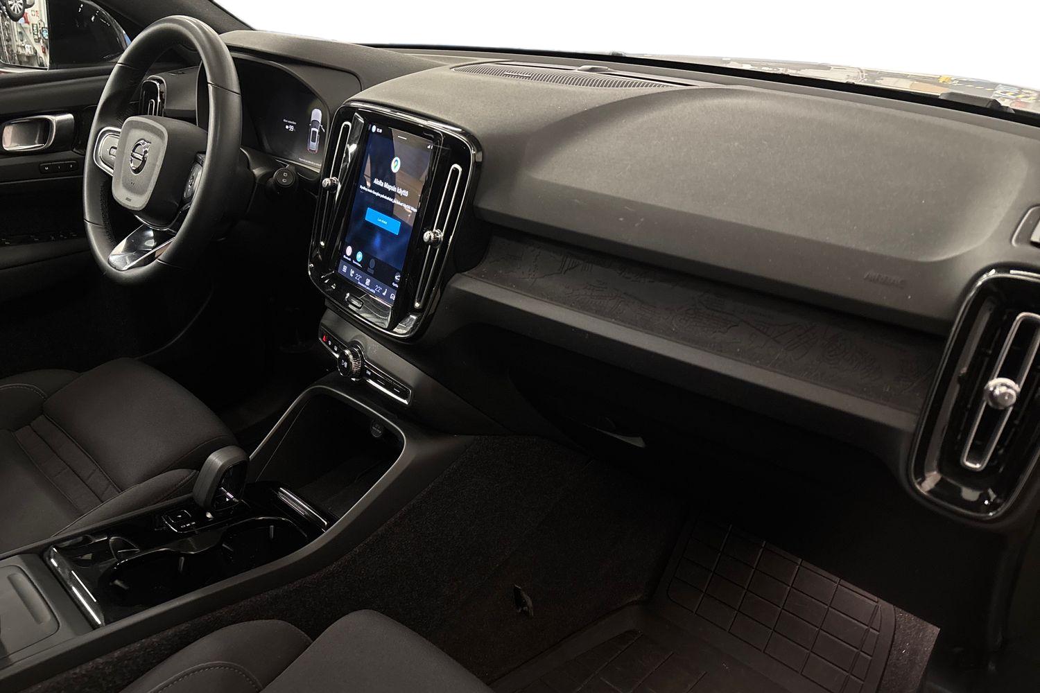 Volvo XC40 2023