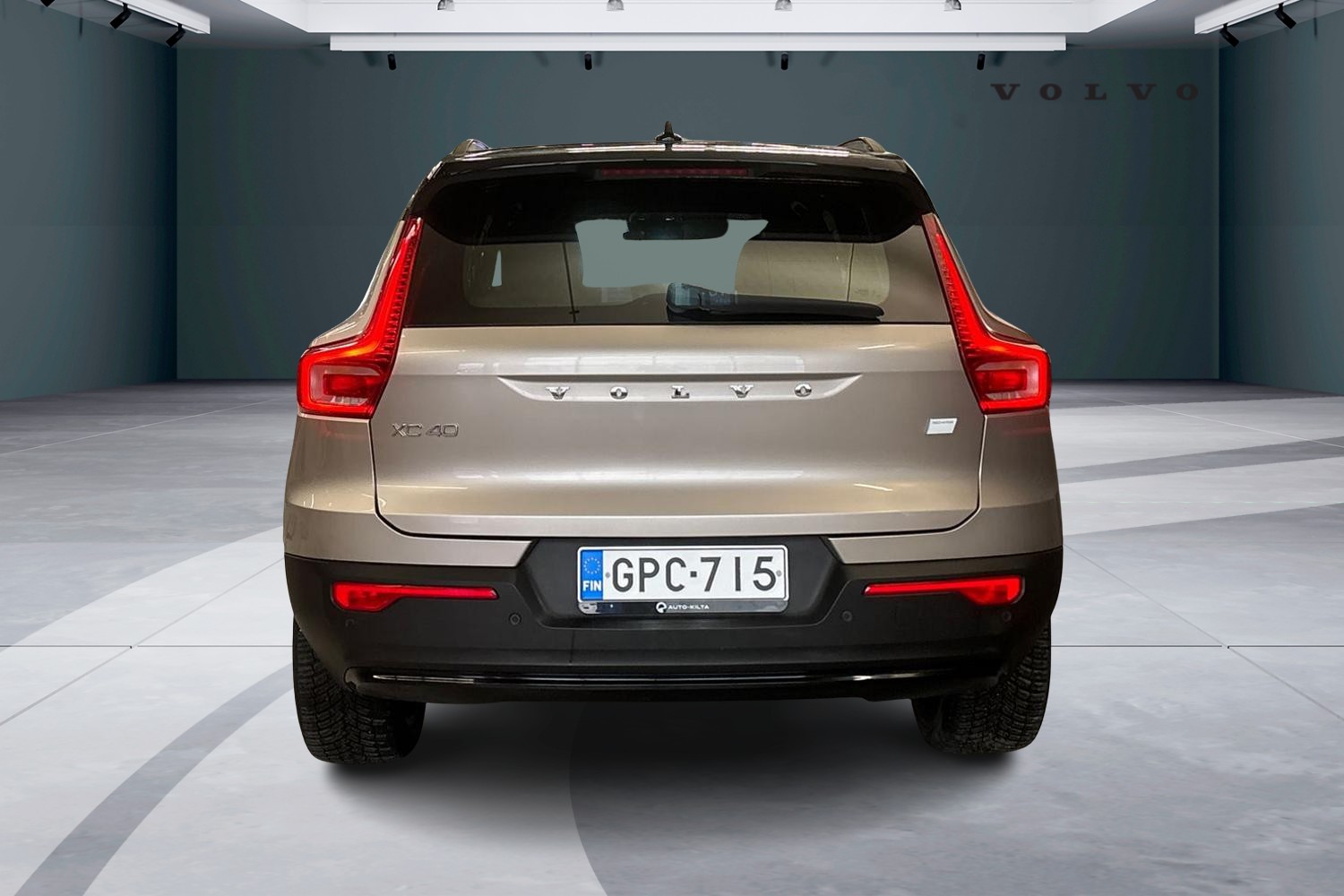 VOLVO XC40 2023
