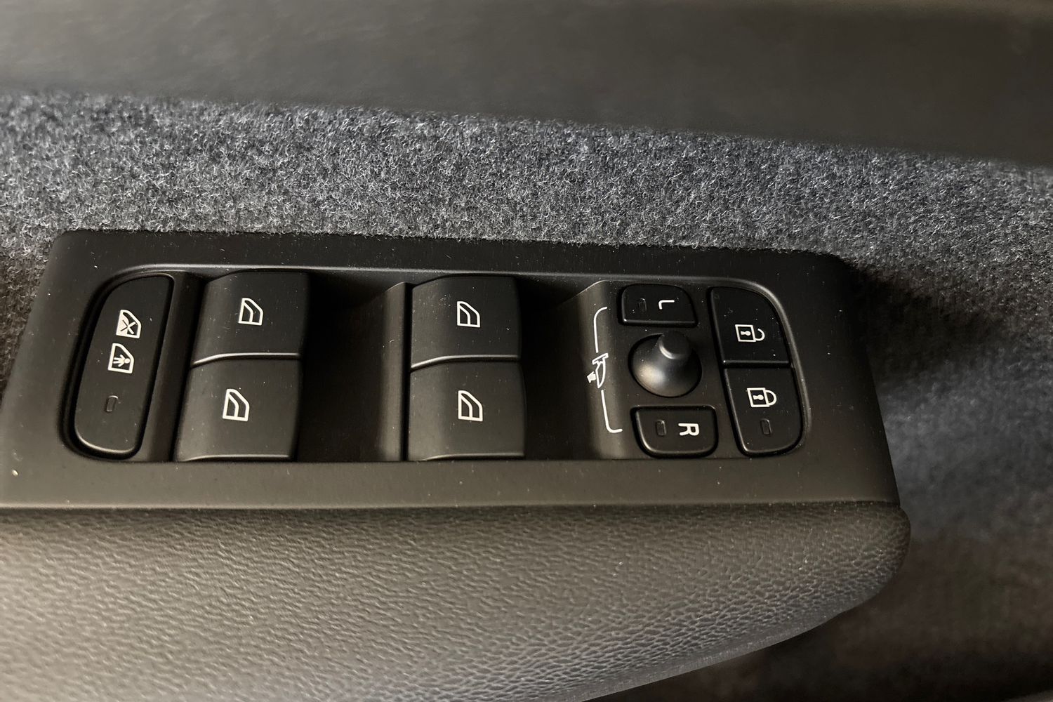 Volvo XC40 2023