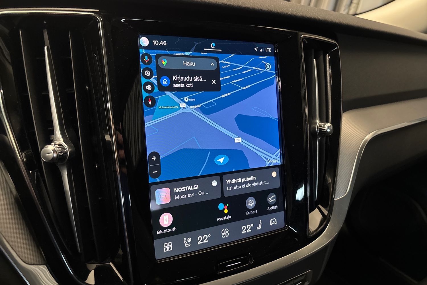 Volvo V60 2024
