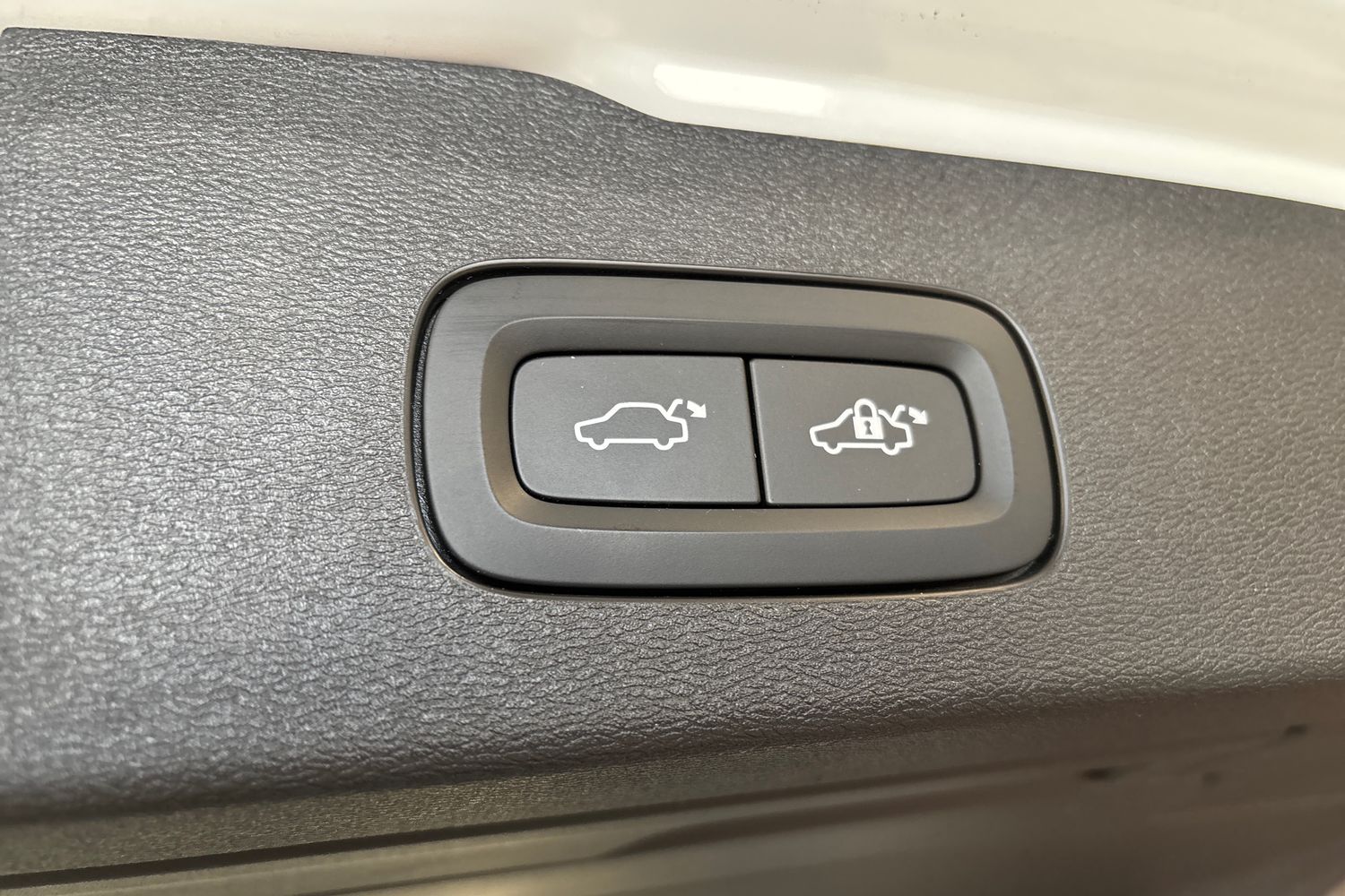 Volvo V60 2024