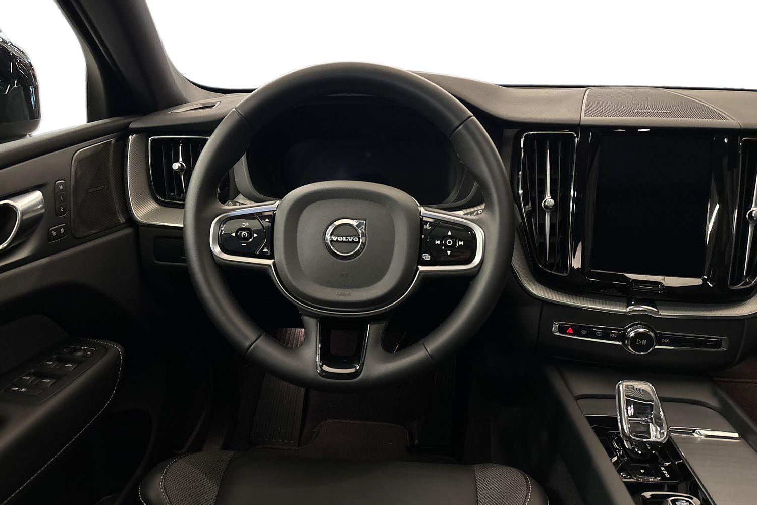 Volvo XC60 8
