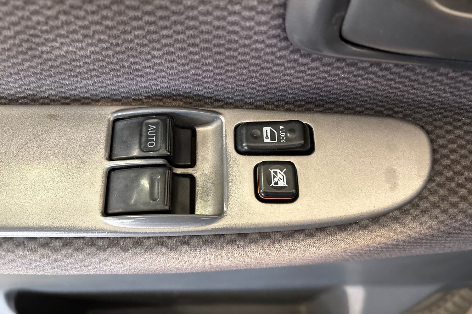 TOYOTA HIACE 2010