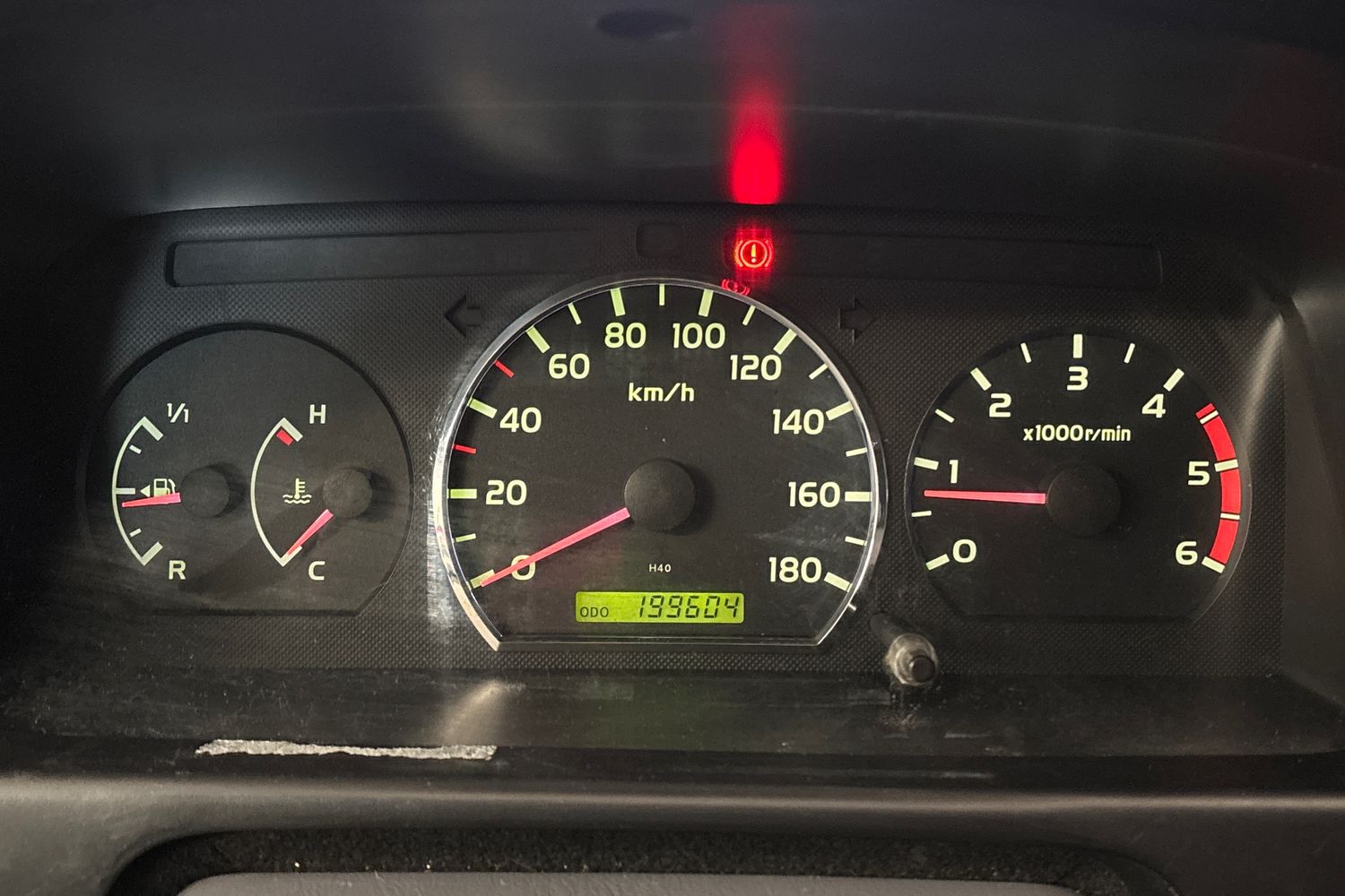 TOYOTA HIACE 2010