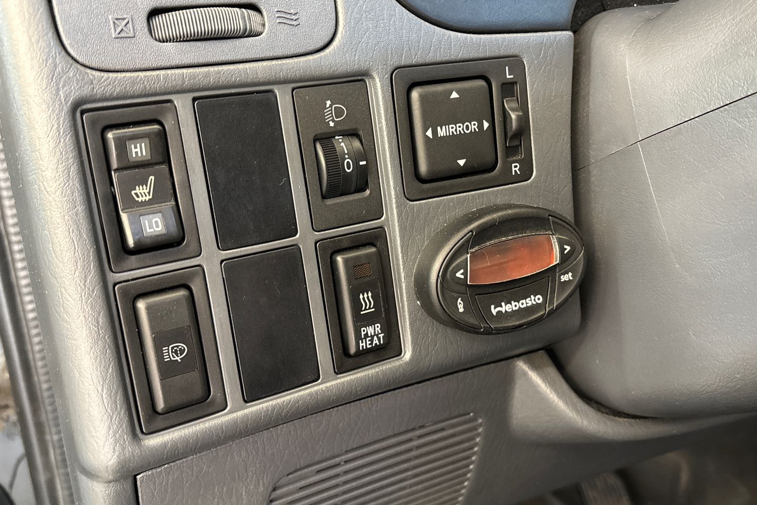 TOYOTA HIACE 2010