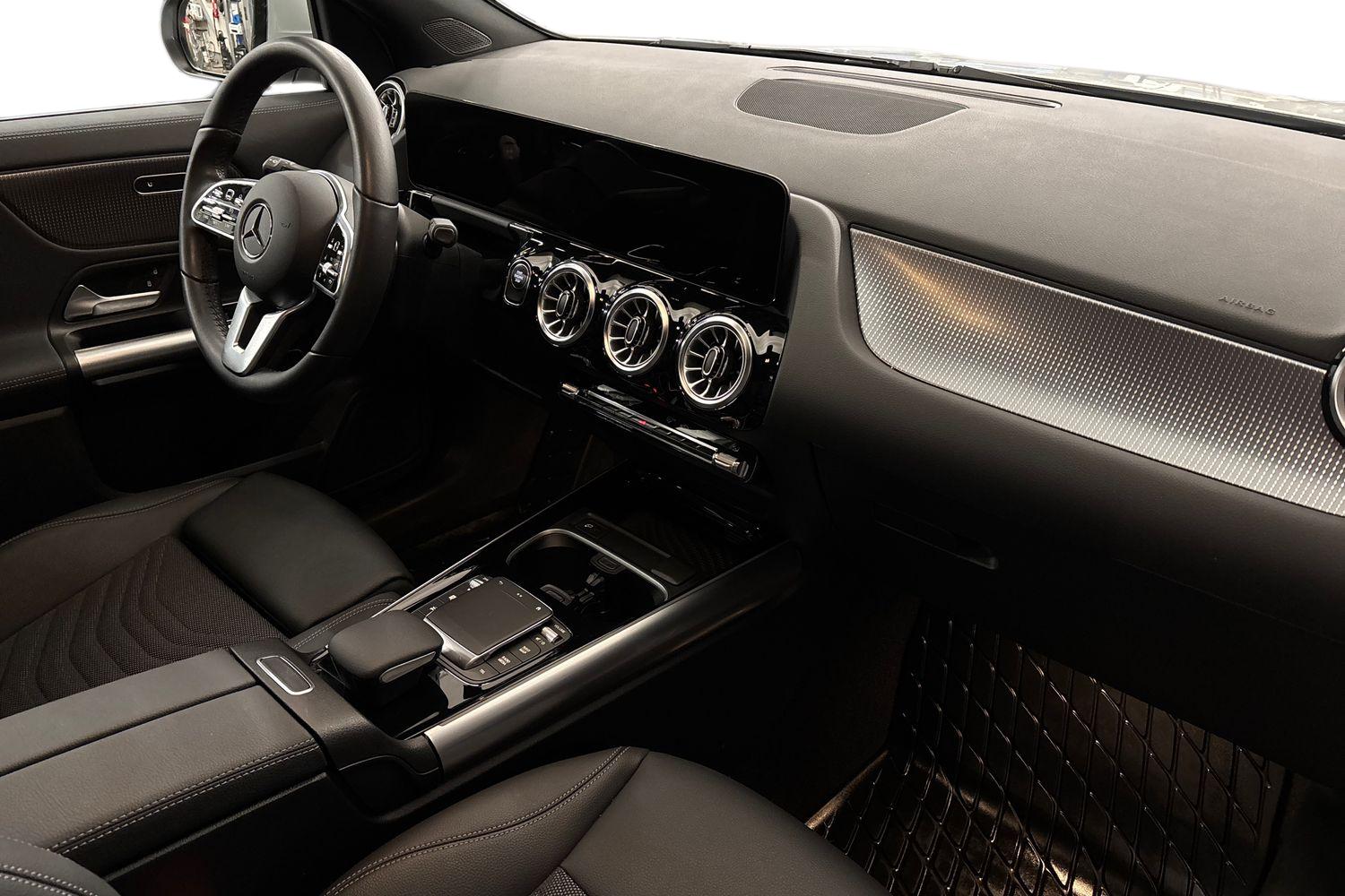Mercedes-Benz GLA 2023