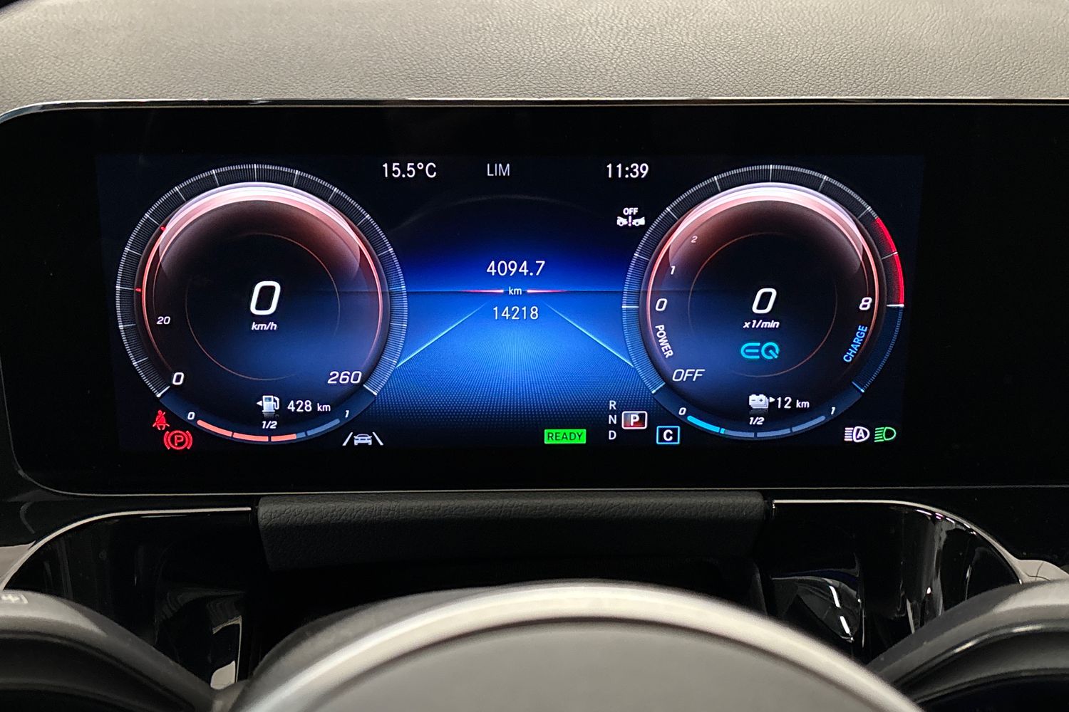 Mercedes-Benz GLA 2023
