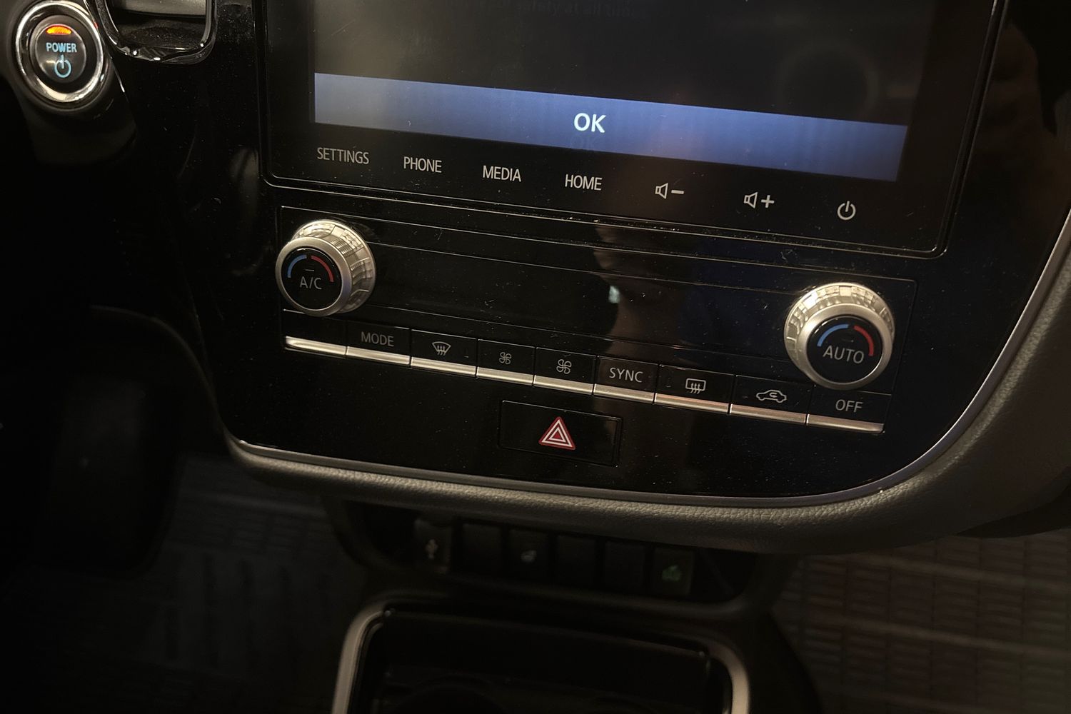Mitsubishi Outlander PHEV 2019