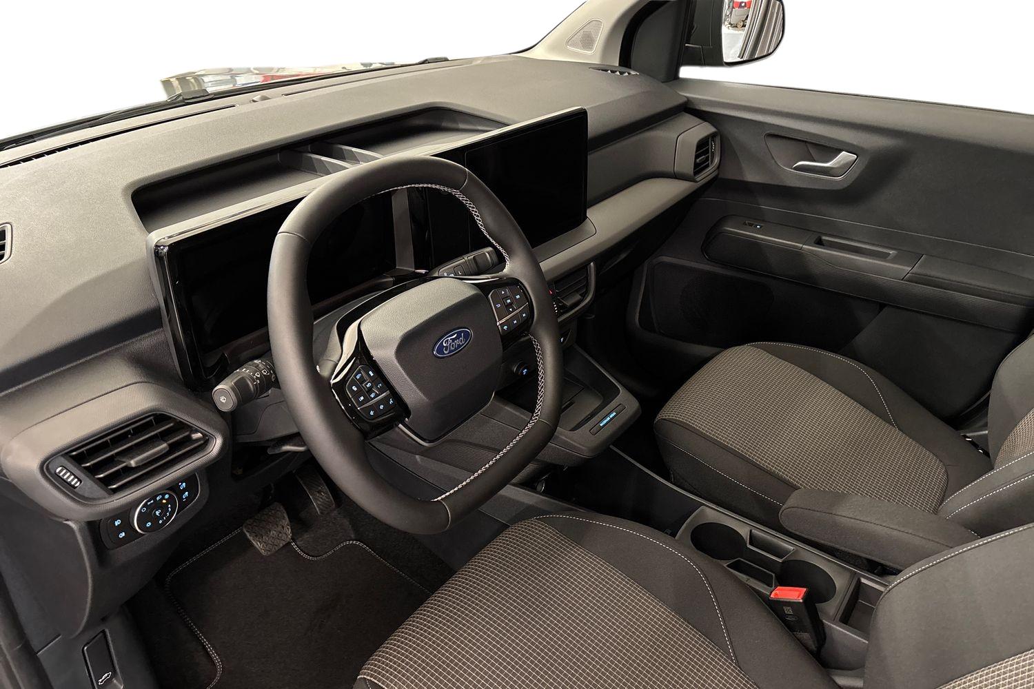 Ford Tourneo Courier 2025