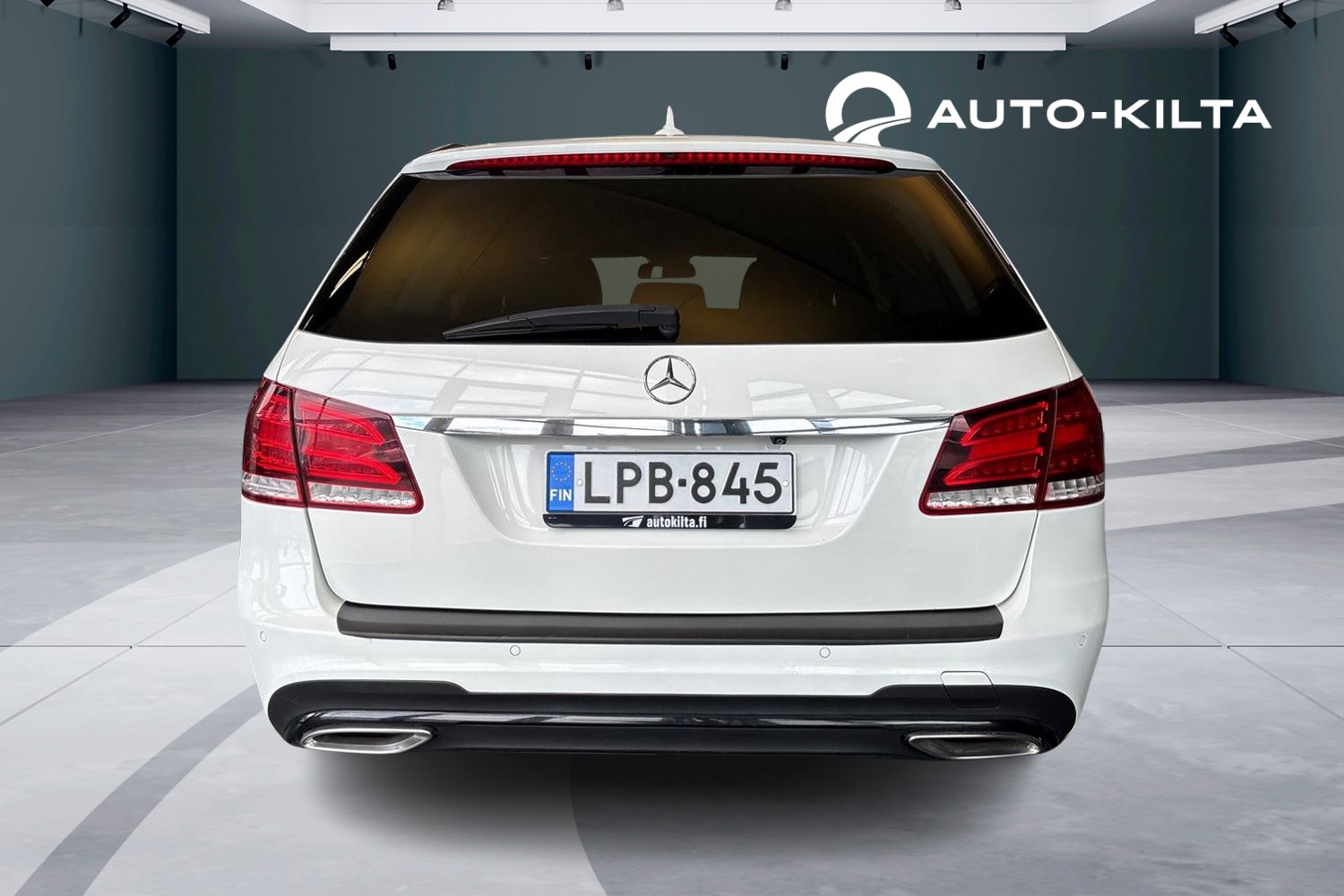 MERCEDES-BENZ E 2015