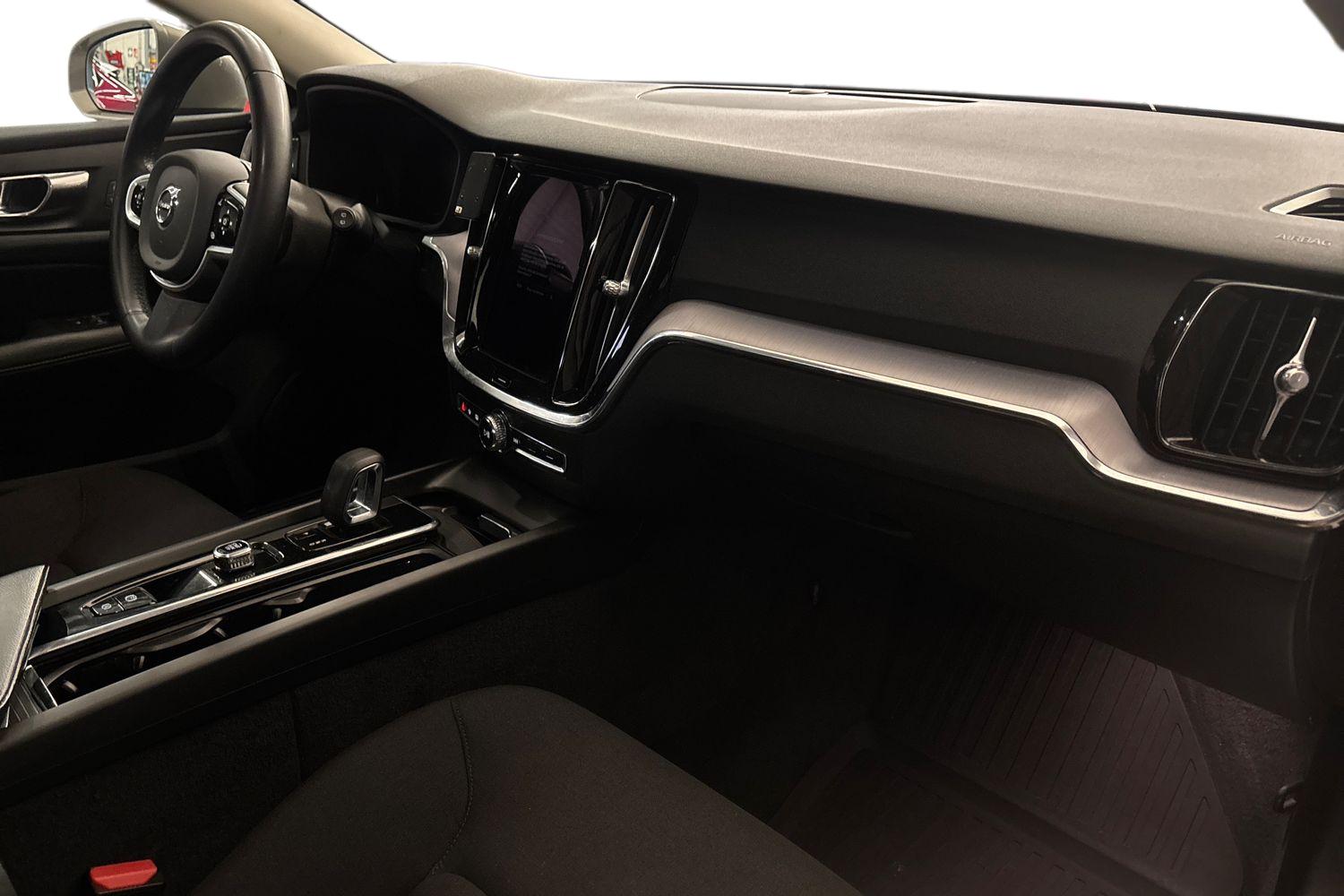 Volvo V60 Cross Country 2022