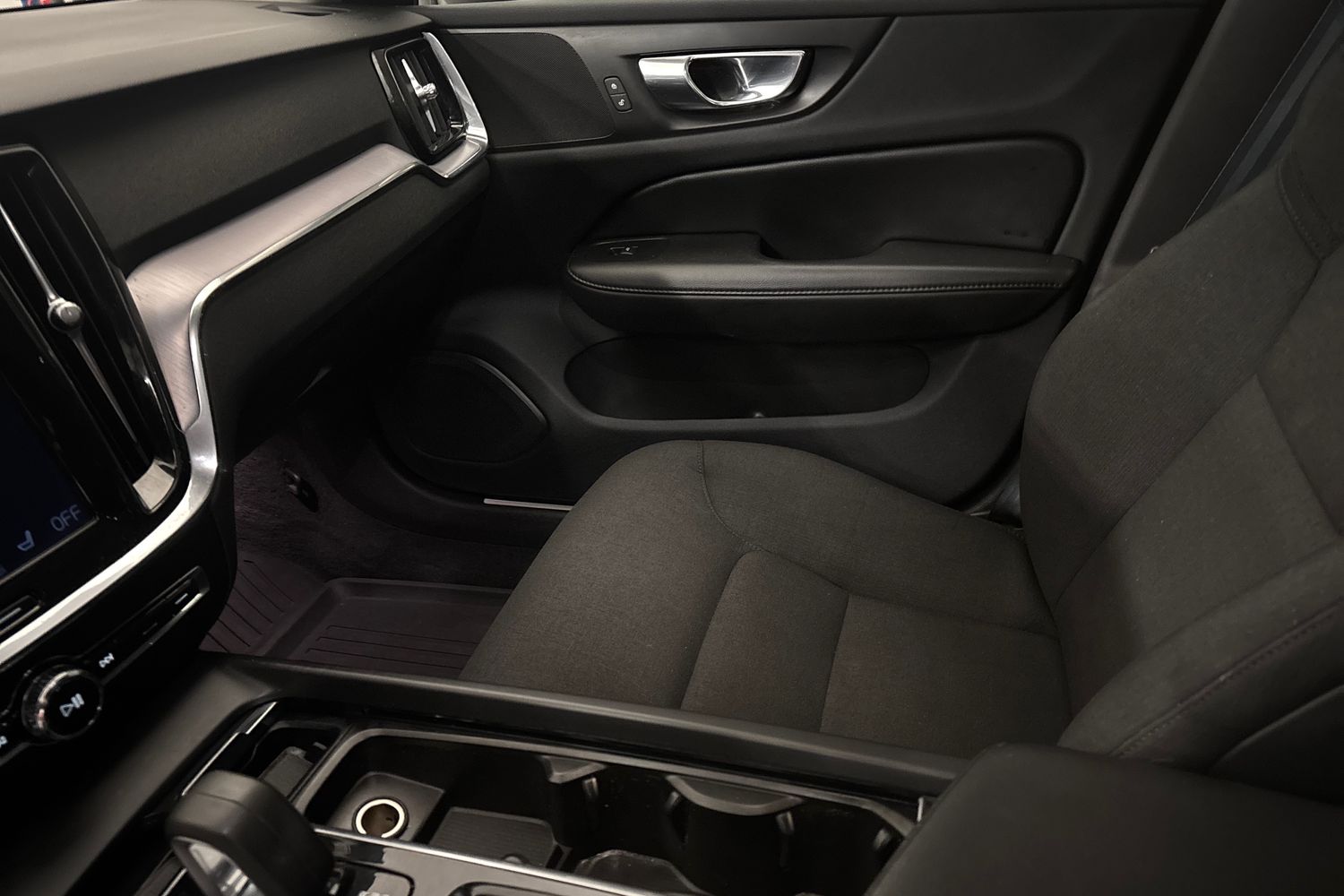 Volvo V60 Cross Country 2022