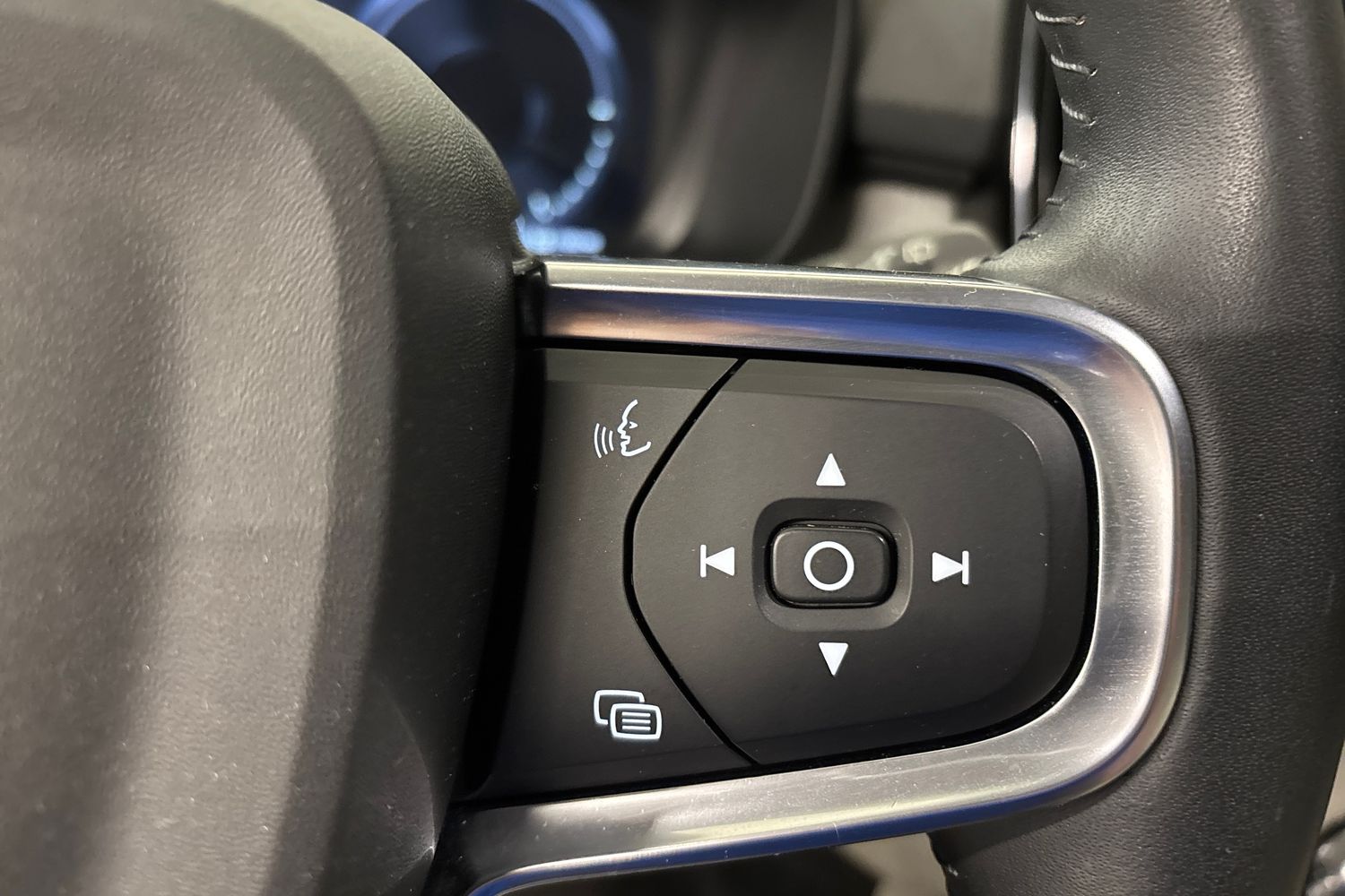 Volvo XC40 2021